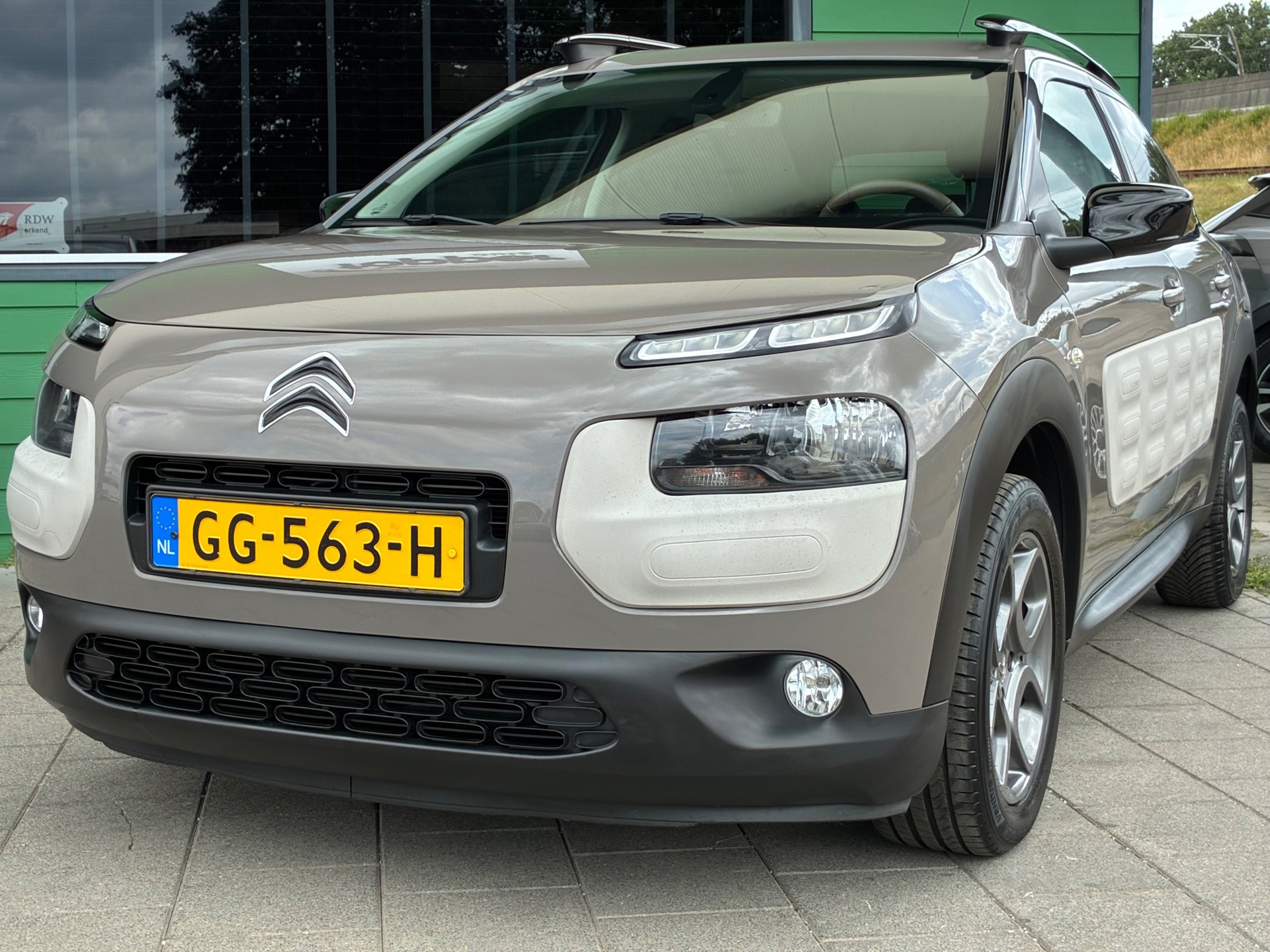 Foto van Citroen C4 Cactus