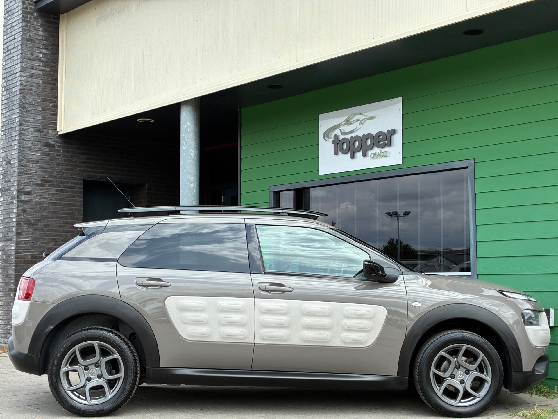 Foto van Citroen C4 Cactus