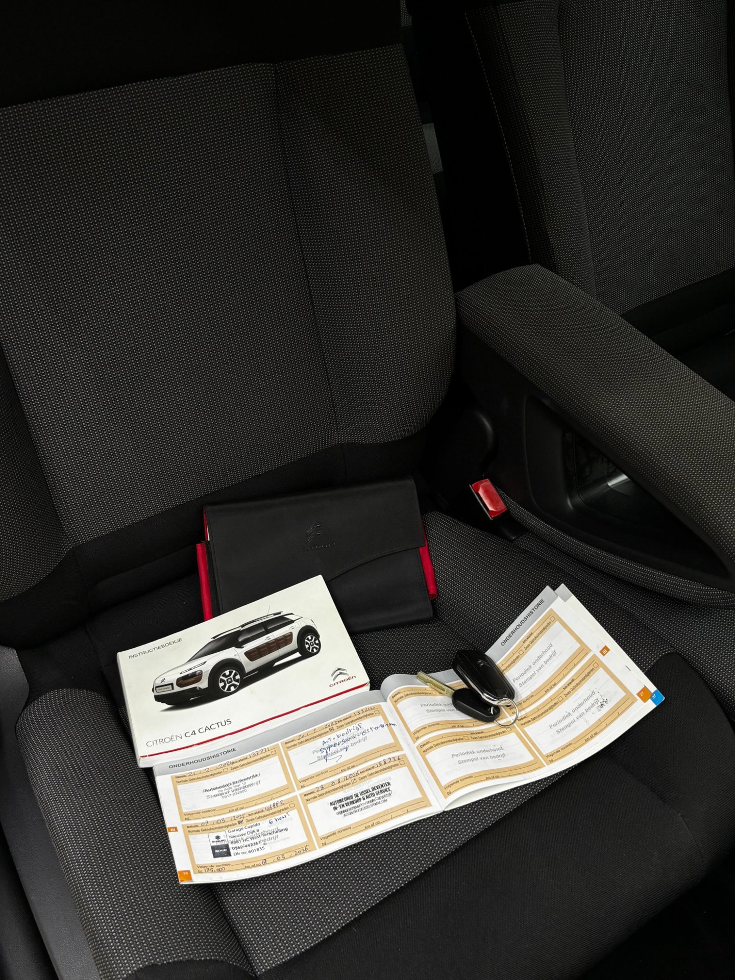 Foto van Citroen C4 Cactus