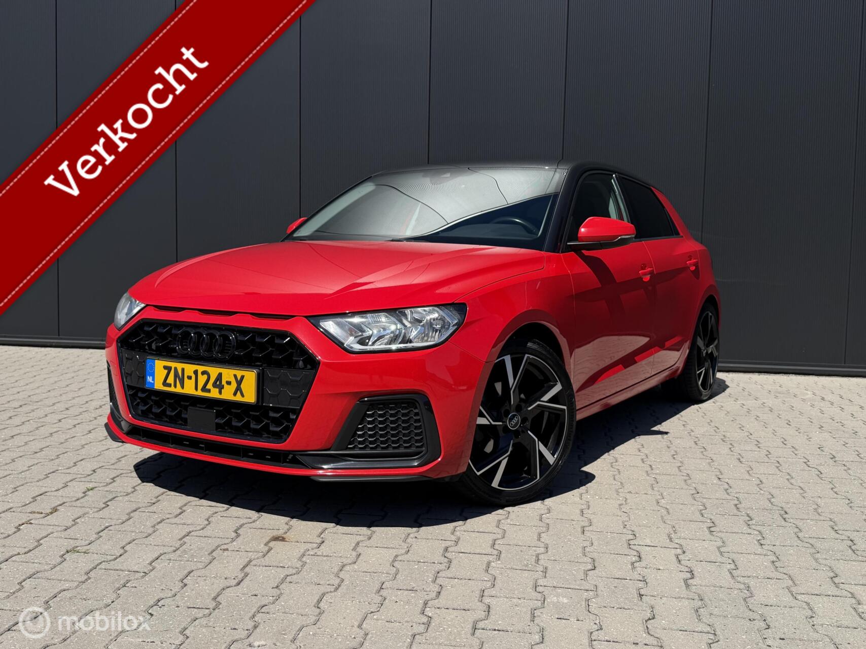 Audi A1 Sportback 30 TFSI S-Line/Cruise/Led/Cam/Carplay/18 inch 2019 - voorkant