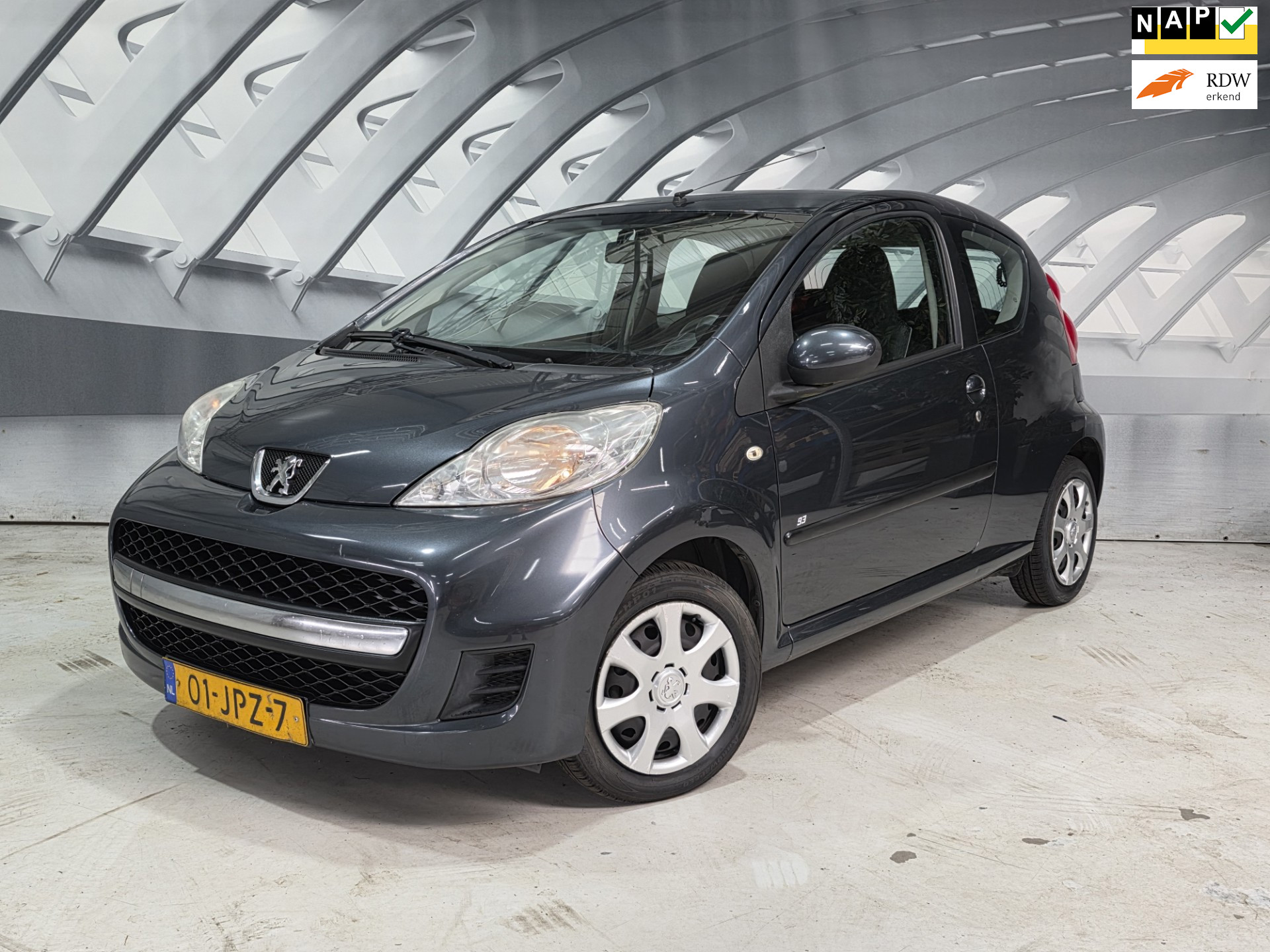Peugeot Peugeot 107 1.0-12V Sublime airco 2009 - voorkant