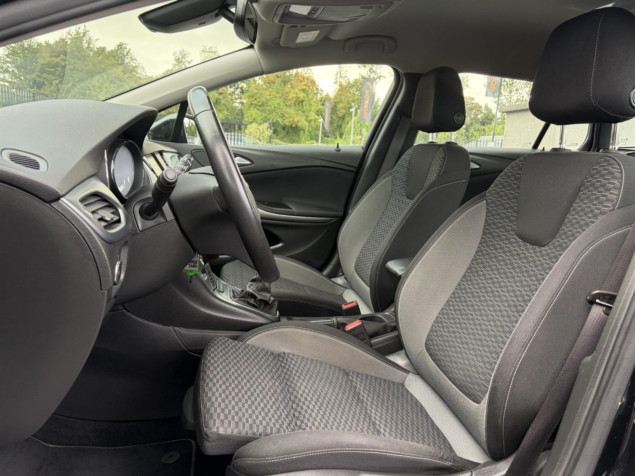 Foto van Opel Astra Sports Tourer