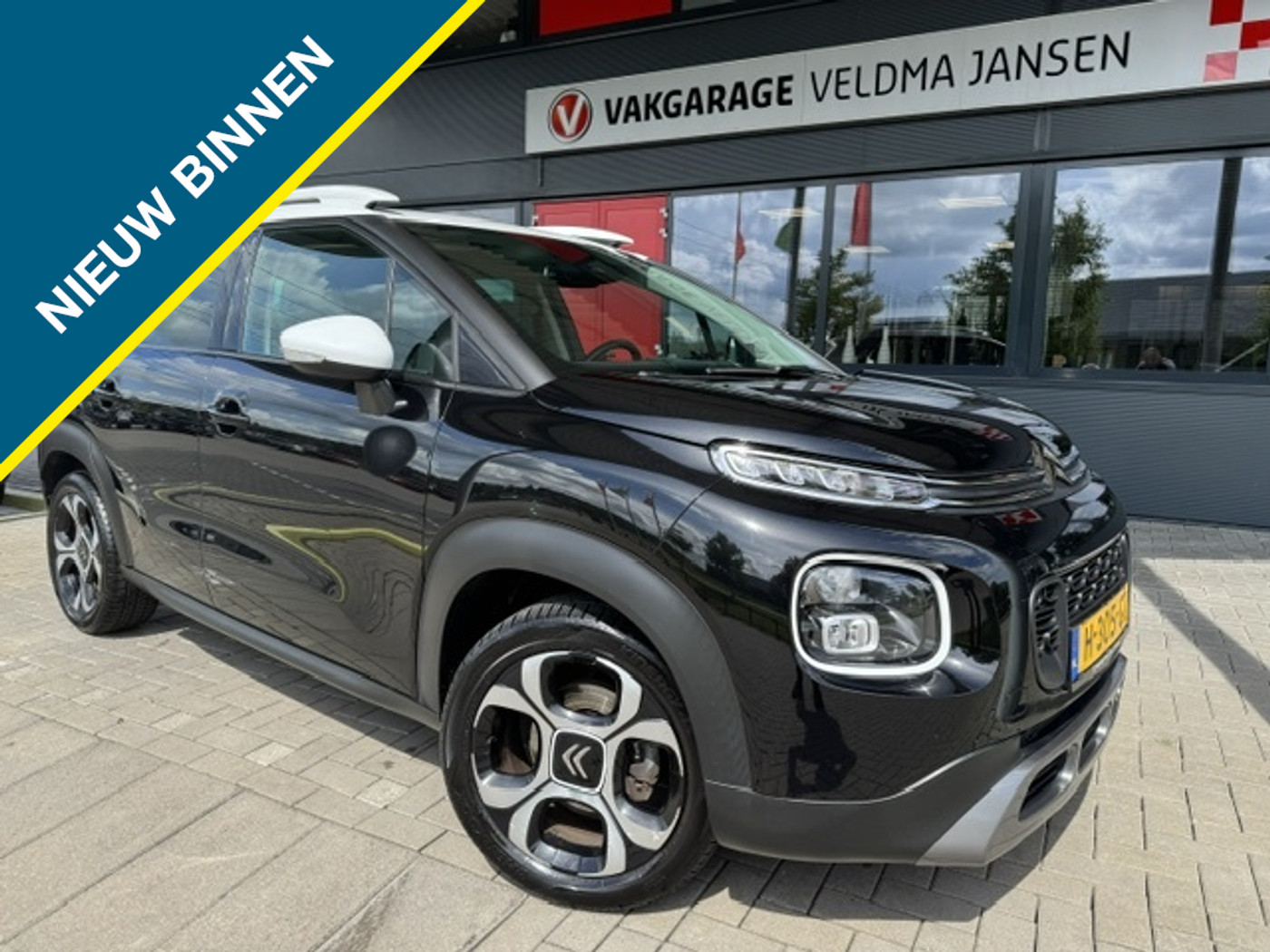Citroen C3 Aircross 1.2 PT S&S SHINE TWO TONE + ECC/APPLE CP/CAMERA/LMV/NAVI/PDC 2019 - voorkant