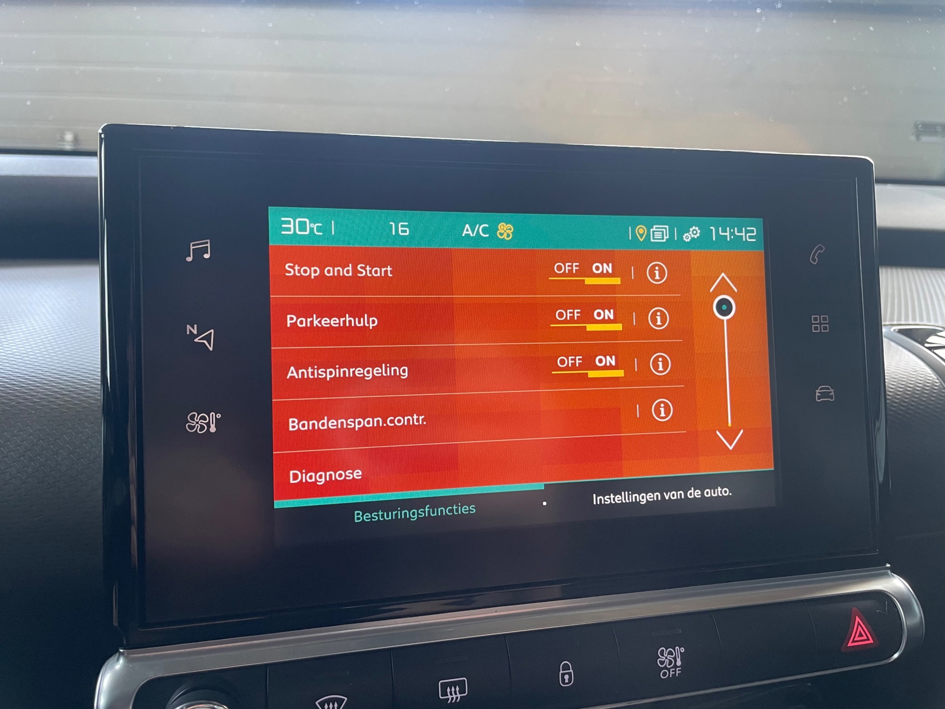 Foto van Citroen C4 Cactus