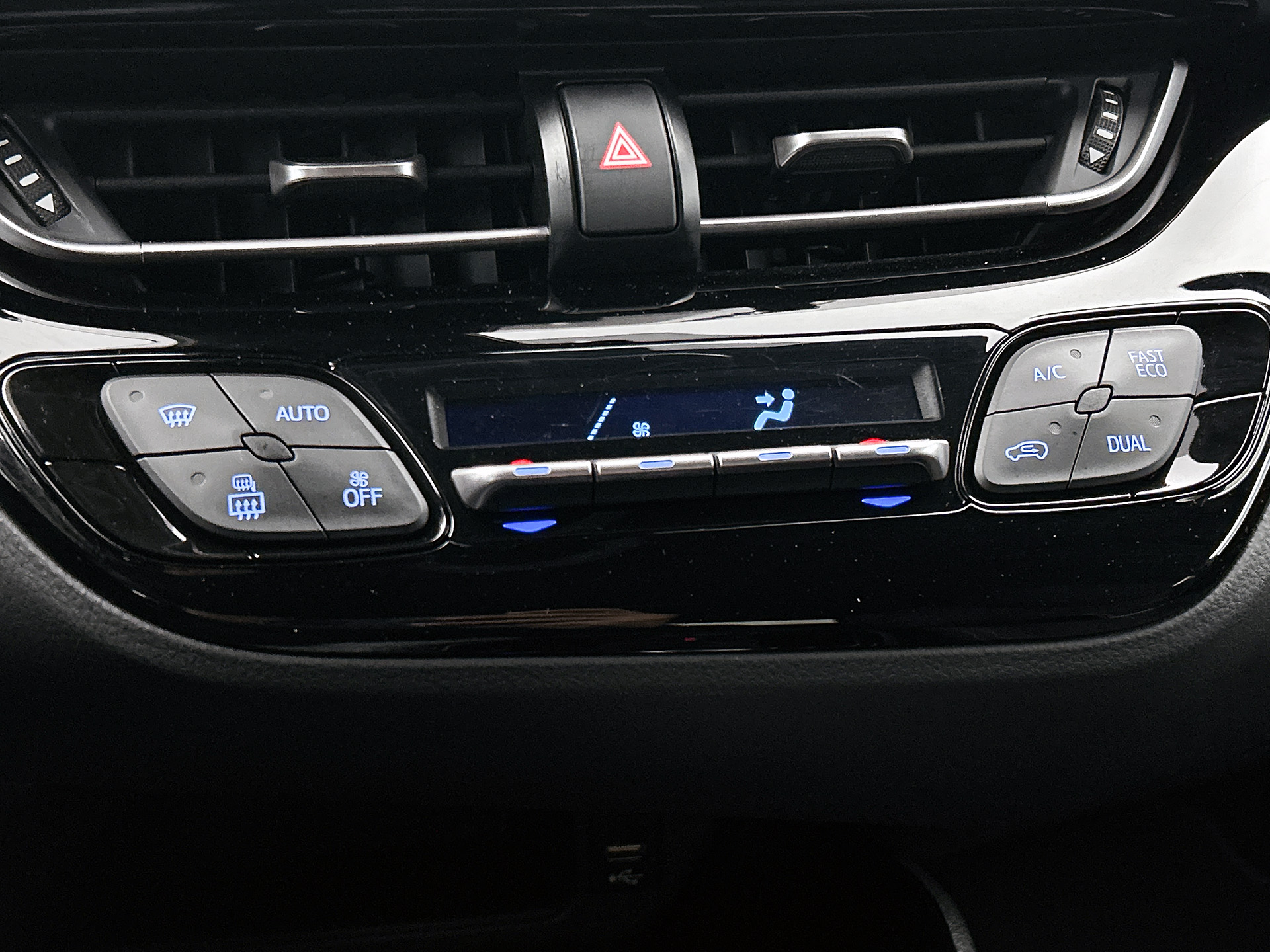 Foto van Toyota Toyota C-hr