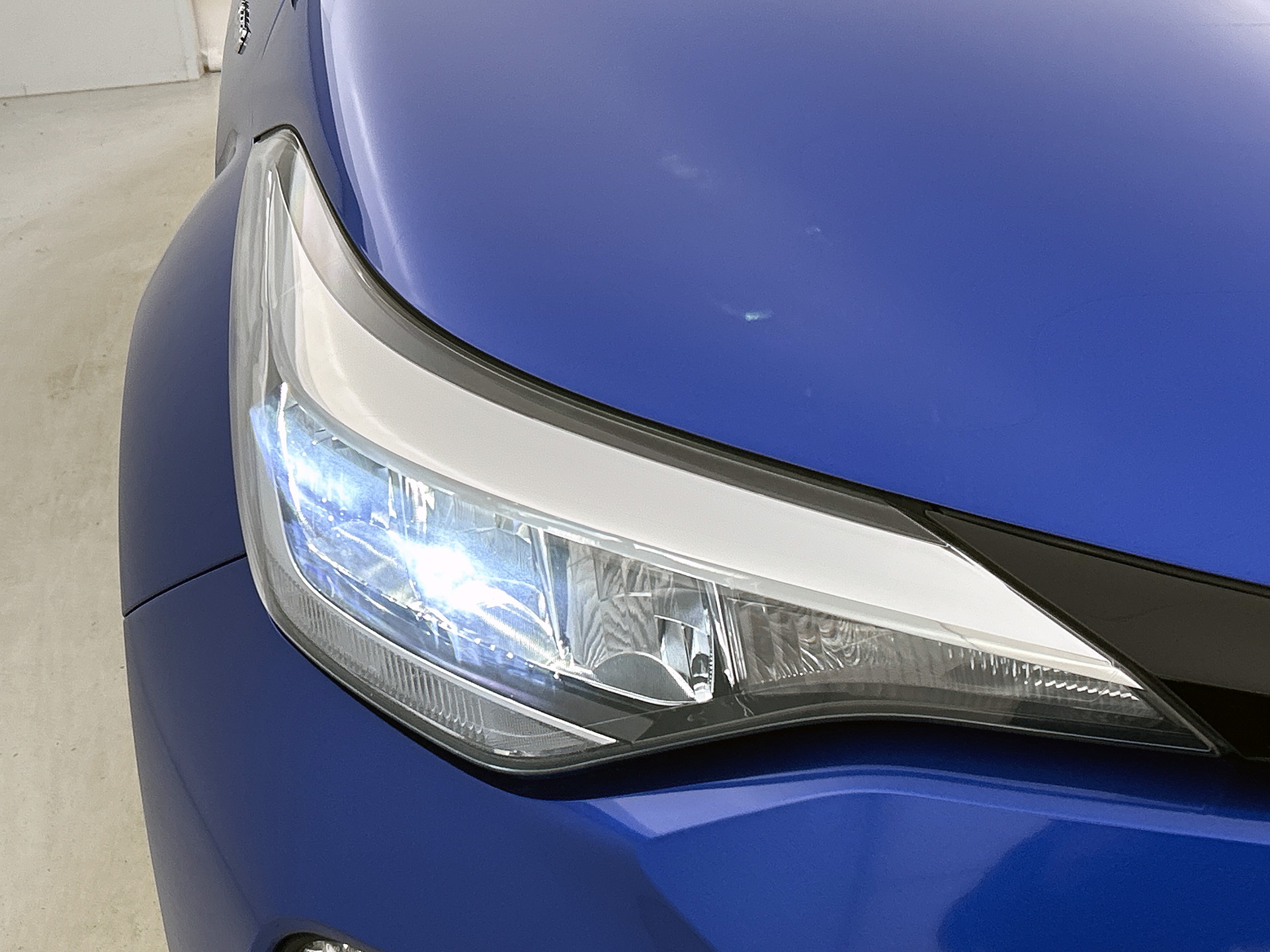 Foto van Toyota Toyota C-hr