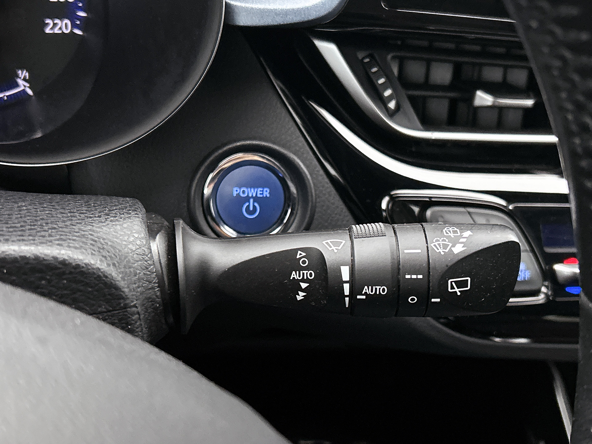 Foto van Toyota Toyota C-hr