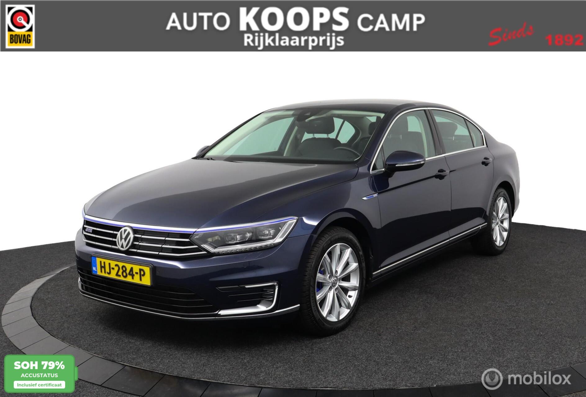 Volkswagen Passat 1.4 TSI GTE Highline 218 PK Plug-in hybride | 78,7% SOH | Elec. stoelen met verwarming | Trekhaak afneembaar | Adaptieve cruise controle | PDC | 17LMV | DEALER-STAAT 2015 - voorkant