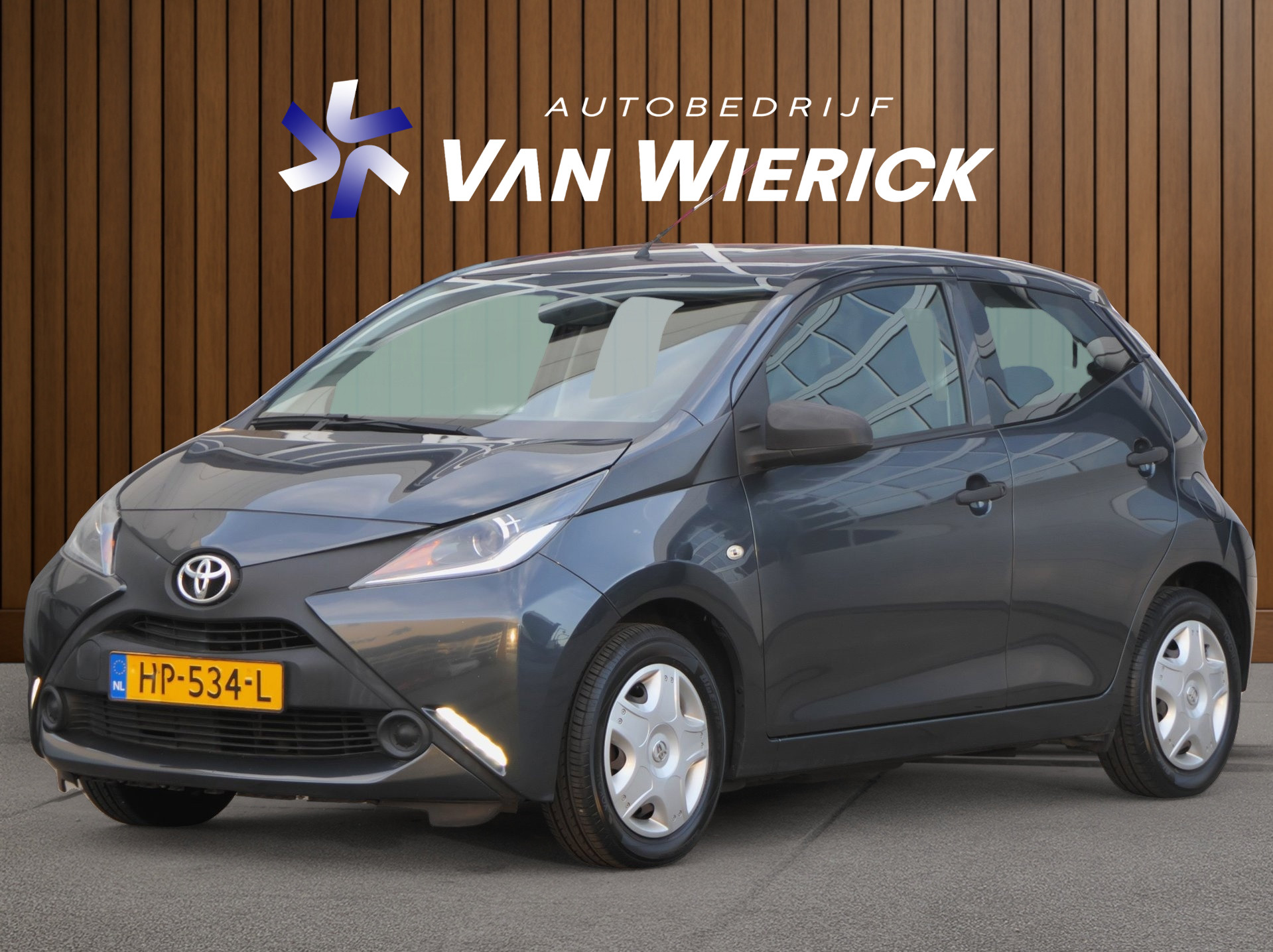 Toyota Toyota Aygo 1.0 VVT-i x-now 5-Deurs | Airco | Zuinig! | NAP 2015 - voorkant