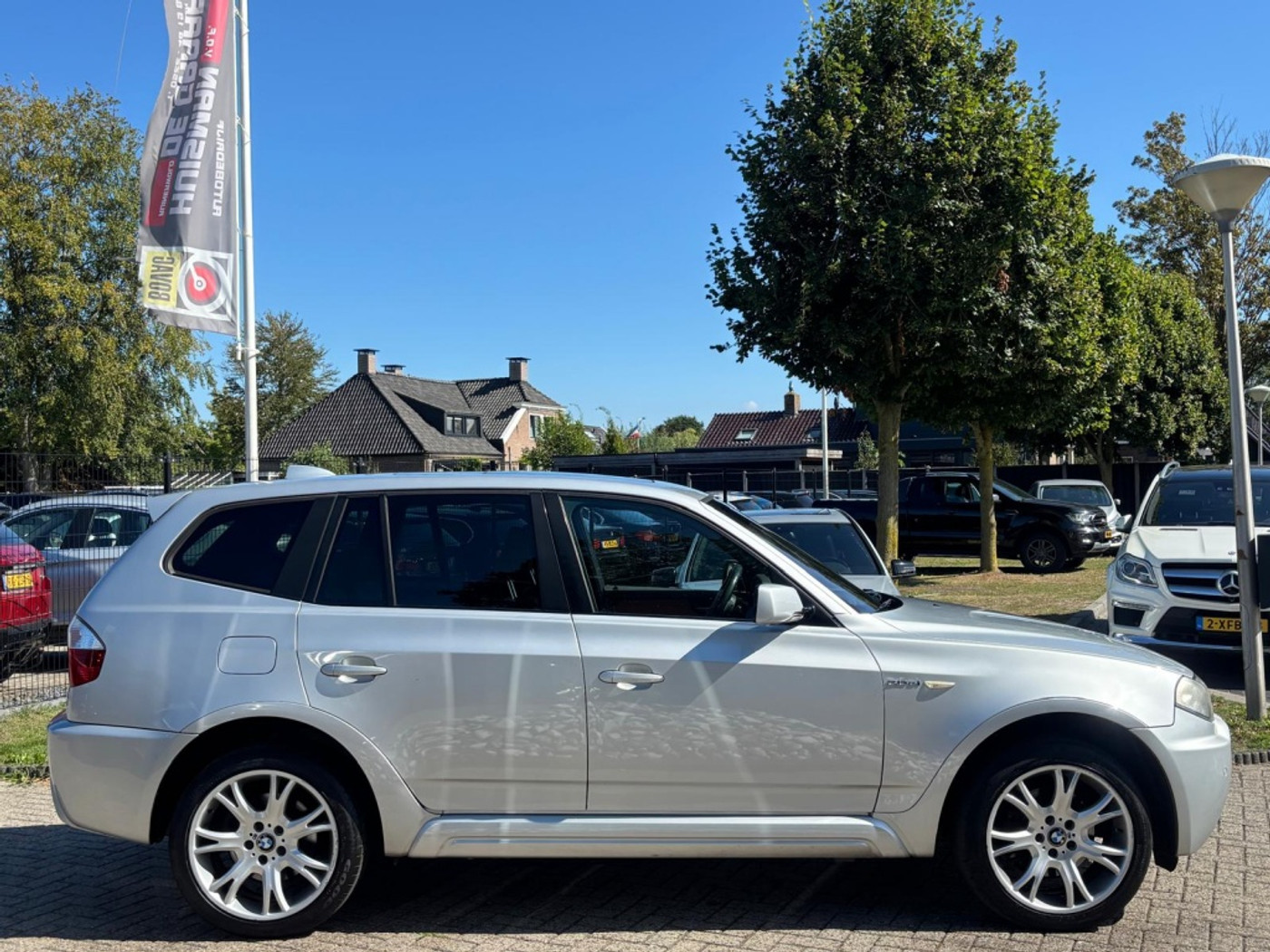 Foto van BMW X3 3.0si