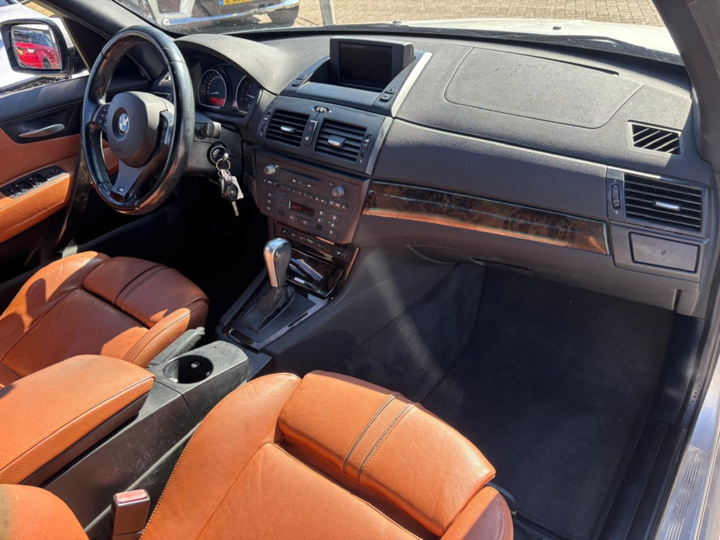 Foto van BMW X3 3.0si