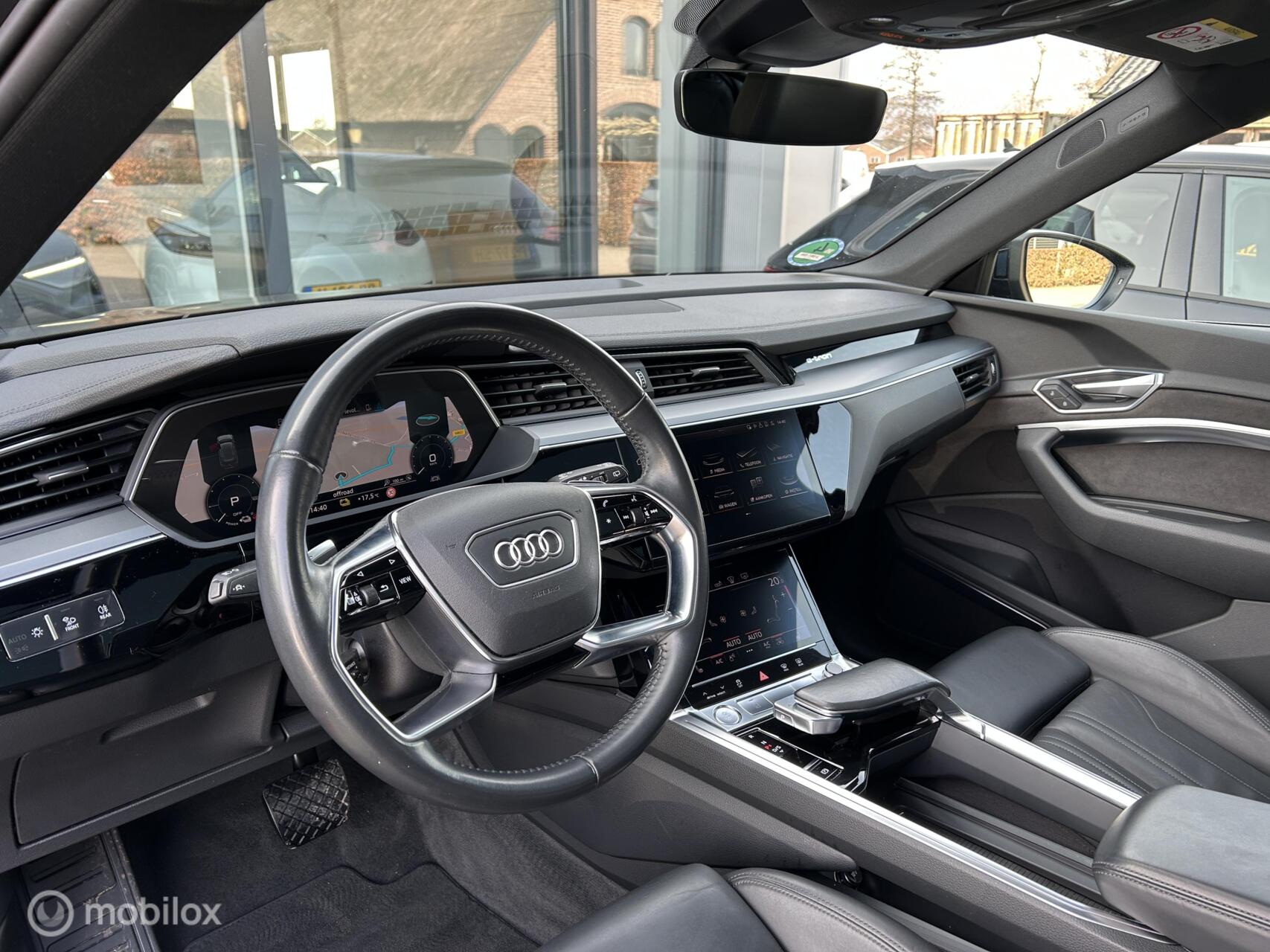 Foto van Audi E-tron