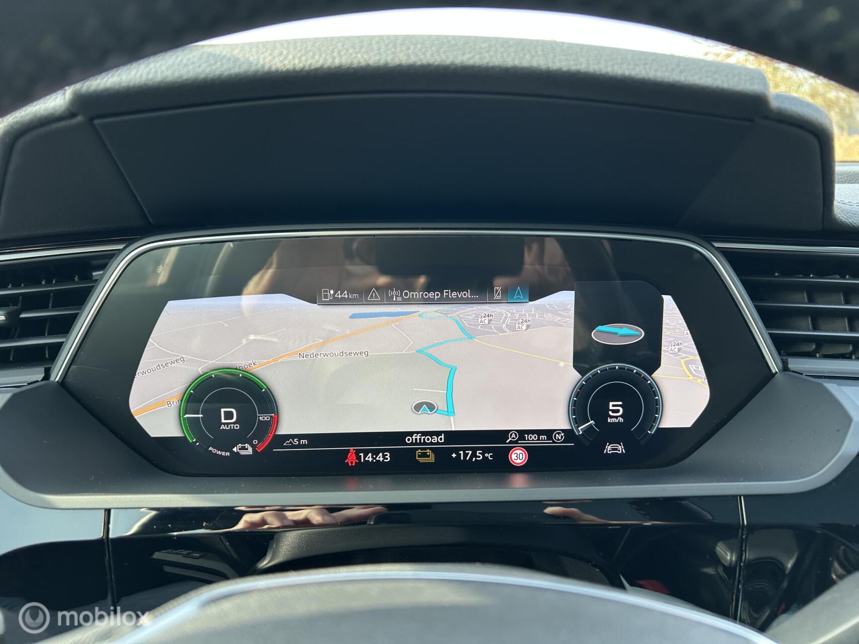 Foto van Audi E-tron