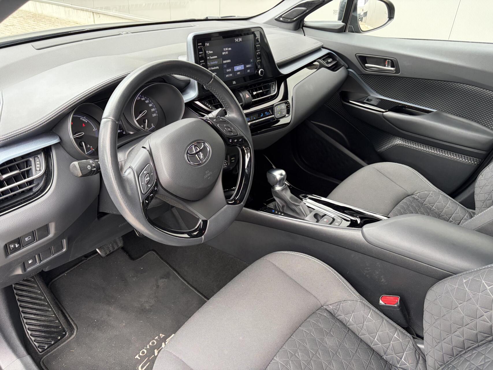 Foto van Toyota Toyota C-hr