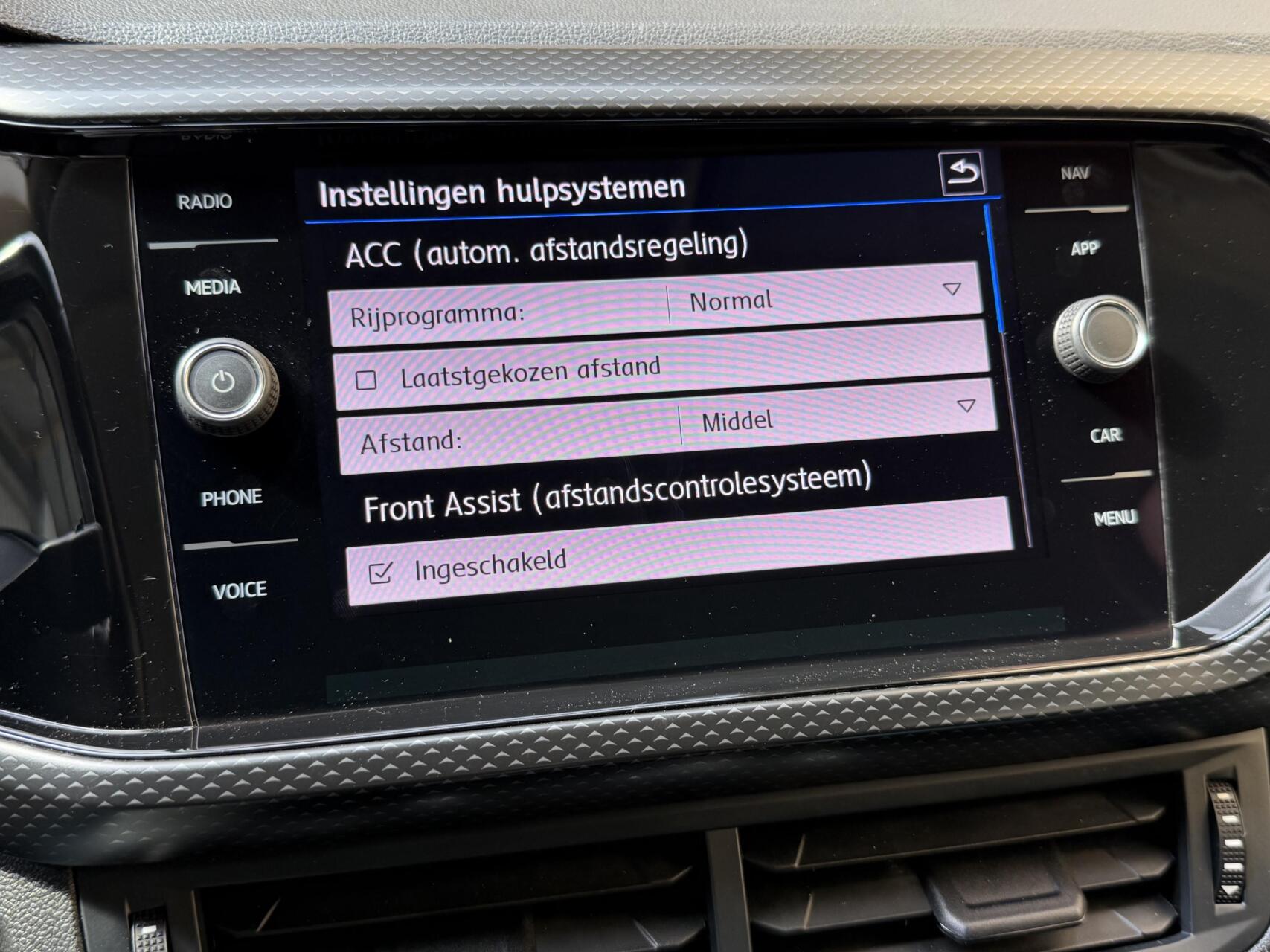Foto van Volkswagen T-cross