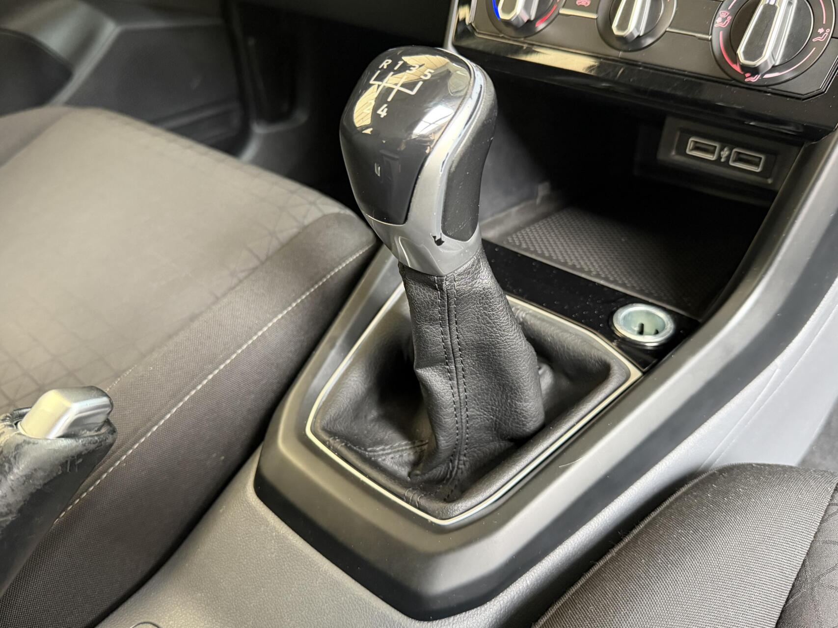 Foto van Volkswagen T-cross