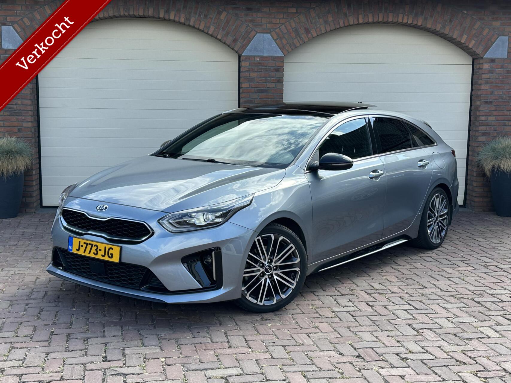 Kia Proceed 1.4 T-GDI GT-PlusLine Panorama LED Leder JBL Stoel/stuurverwarming 2020 - voorkant