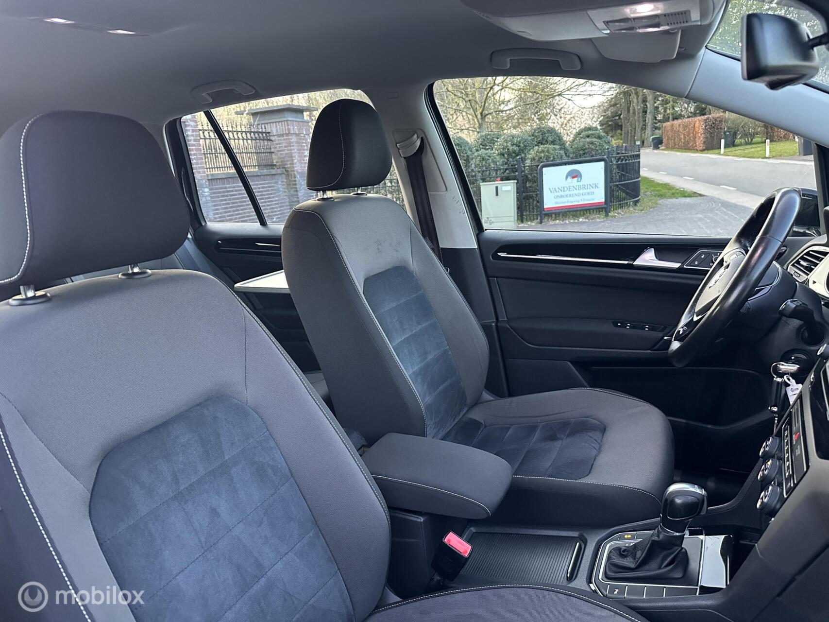 Foto van Volkswagen Golf Sportsvan