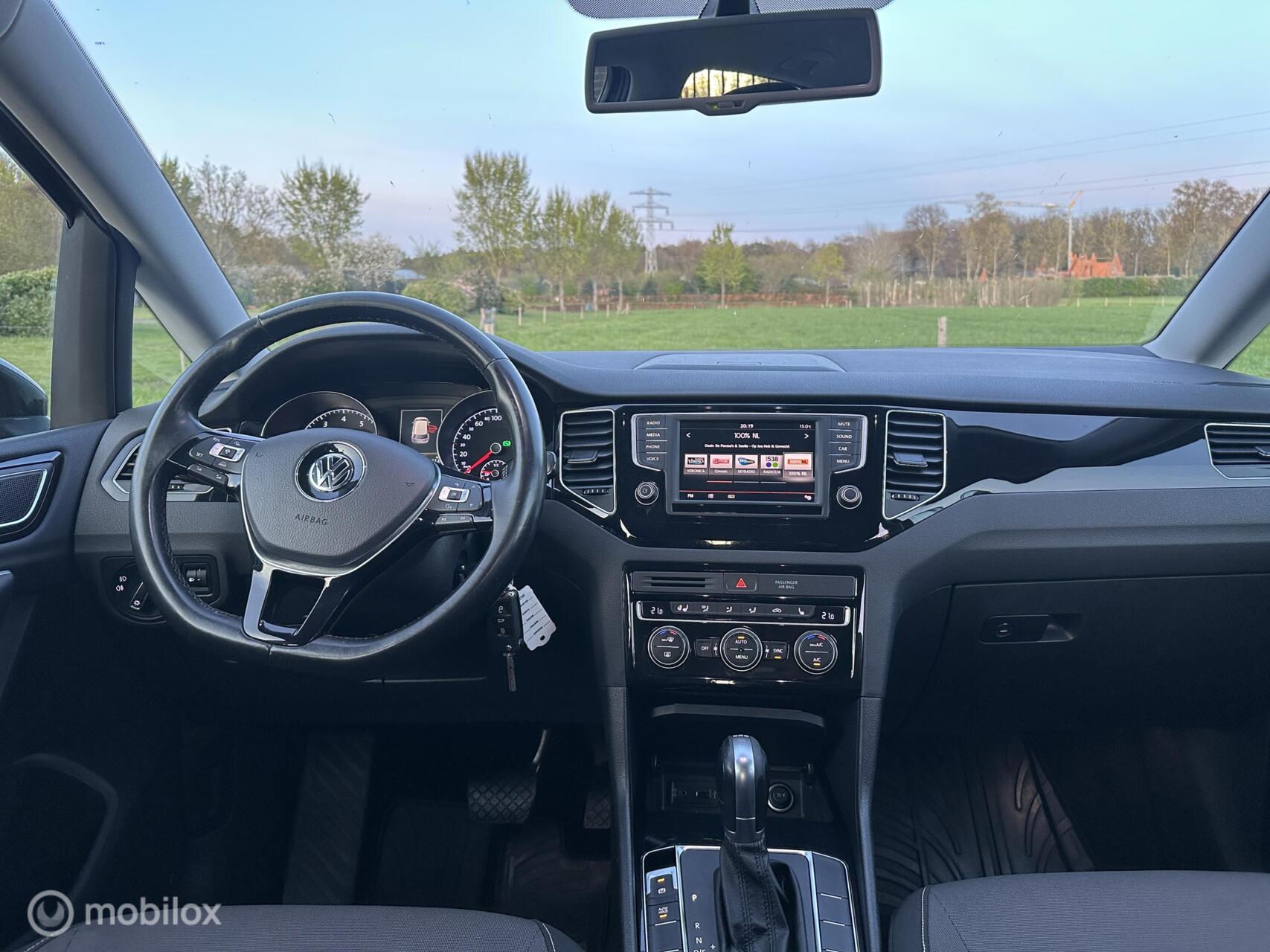 Foto van Volkswagen Golf Sportsvan