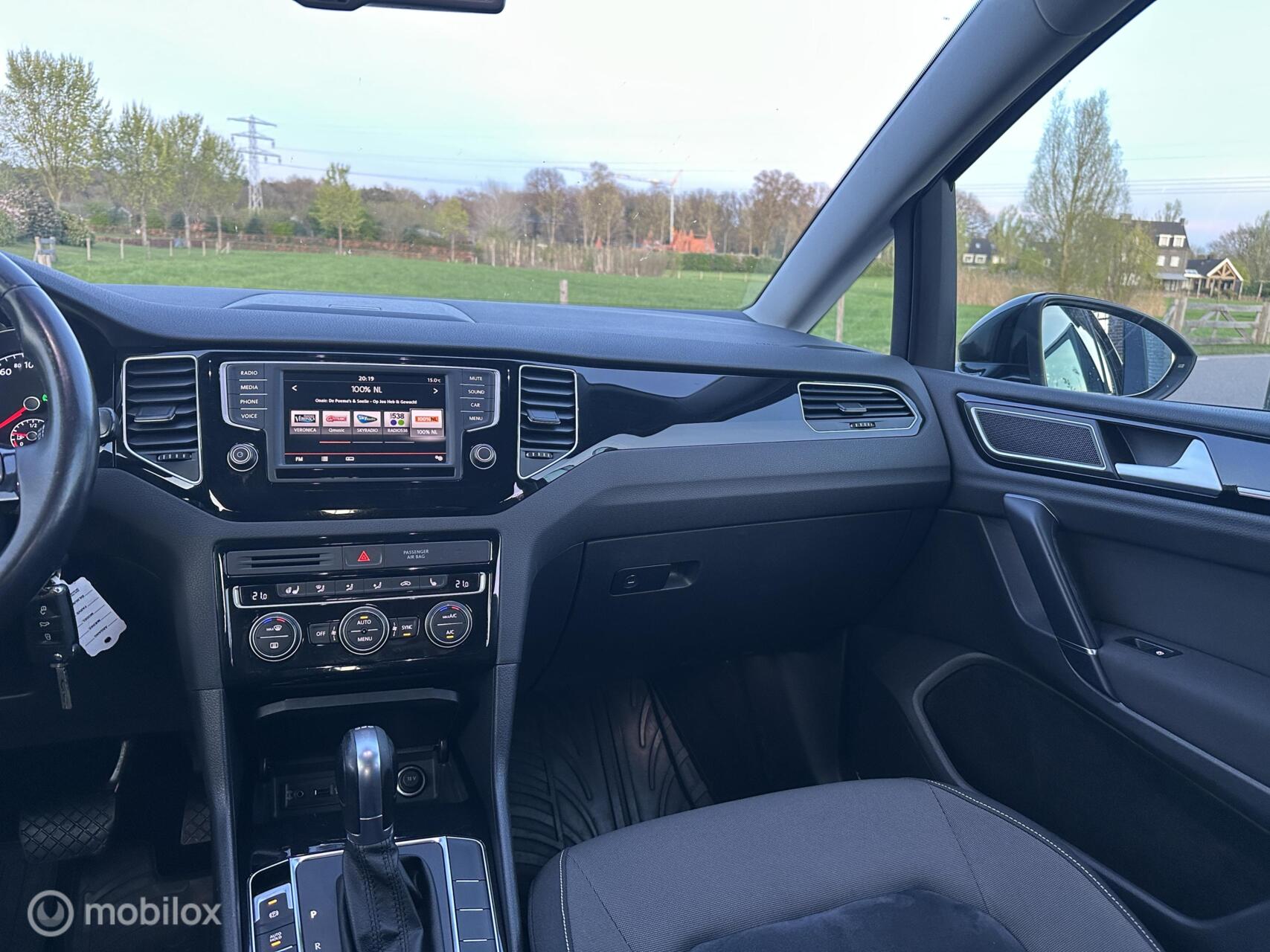 Foto van Volkswagen Golf Sportsvan