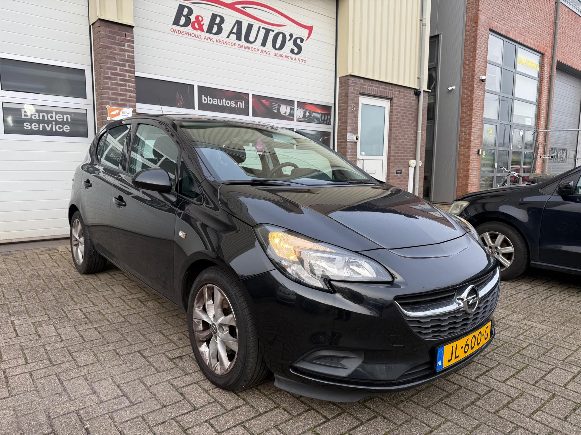 Opel Corsa-e 1.0 Turbo Edition let op lekke koppakking 2016 - voorkant