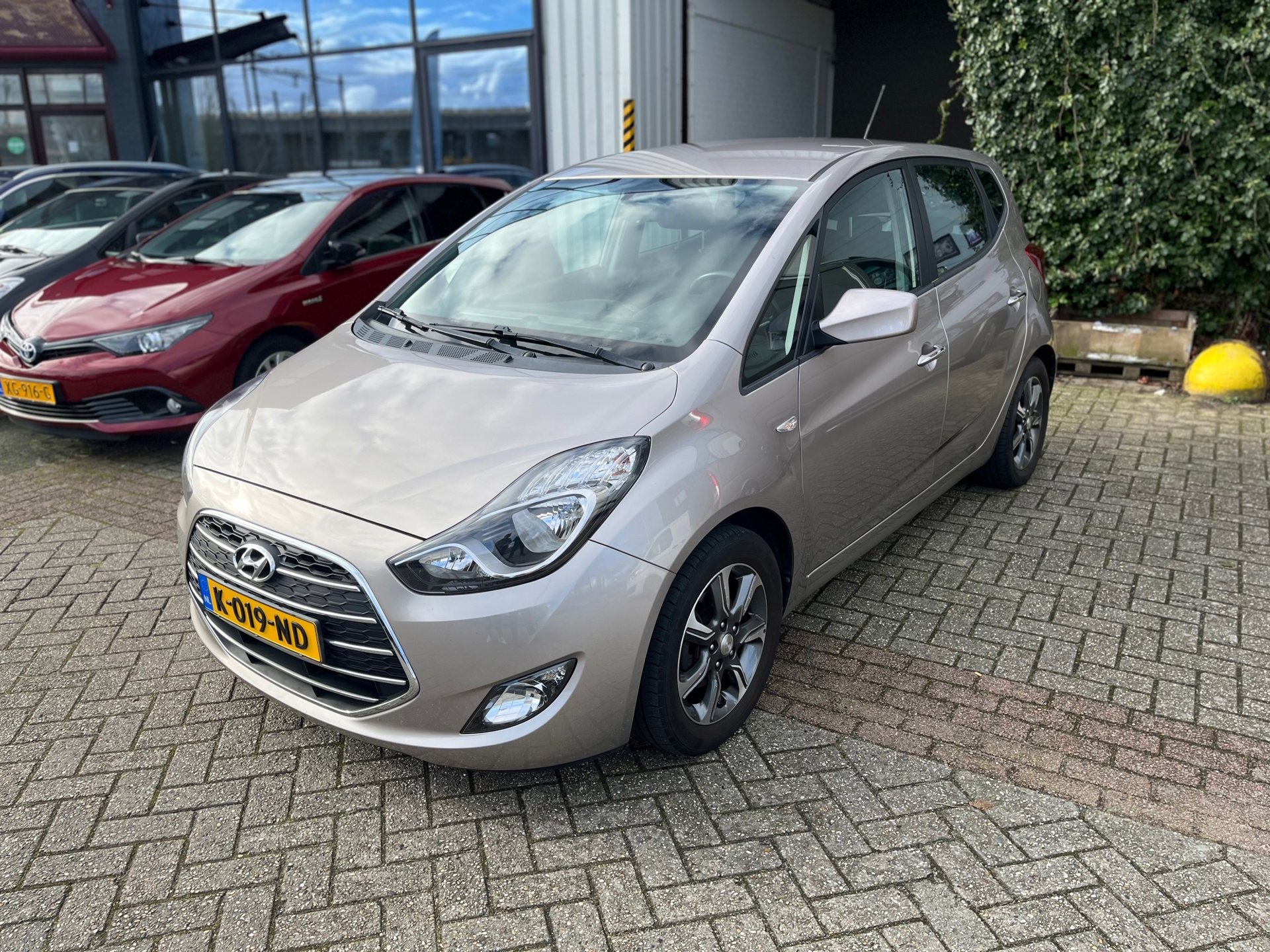Hyundai Ix20 1.6i Premium,AUTOMAAT,Trekhaak,Clima,Inruil mog. 2016 - voorkant