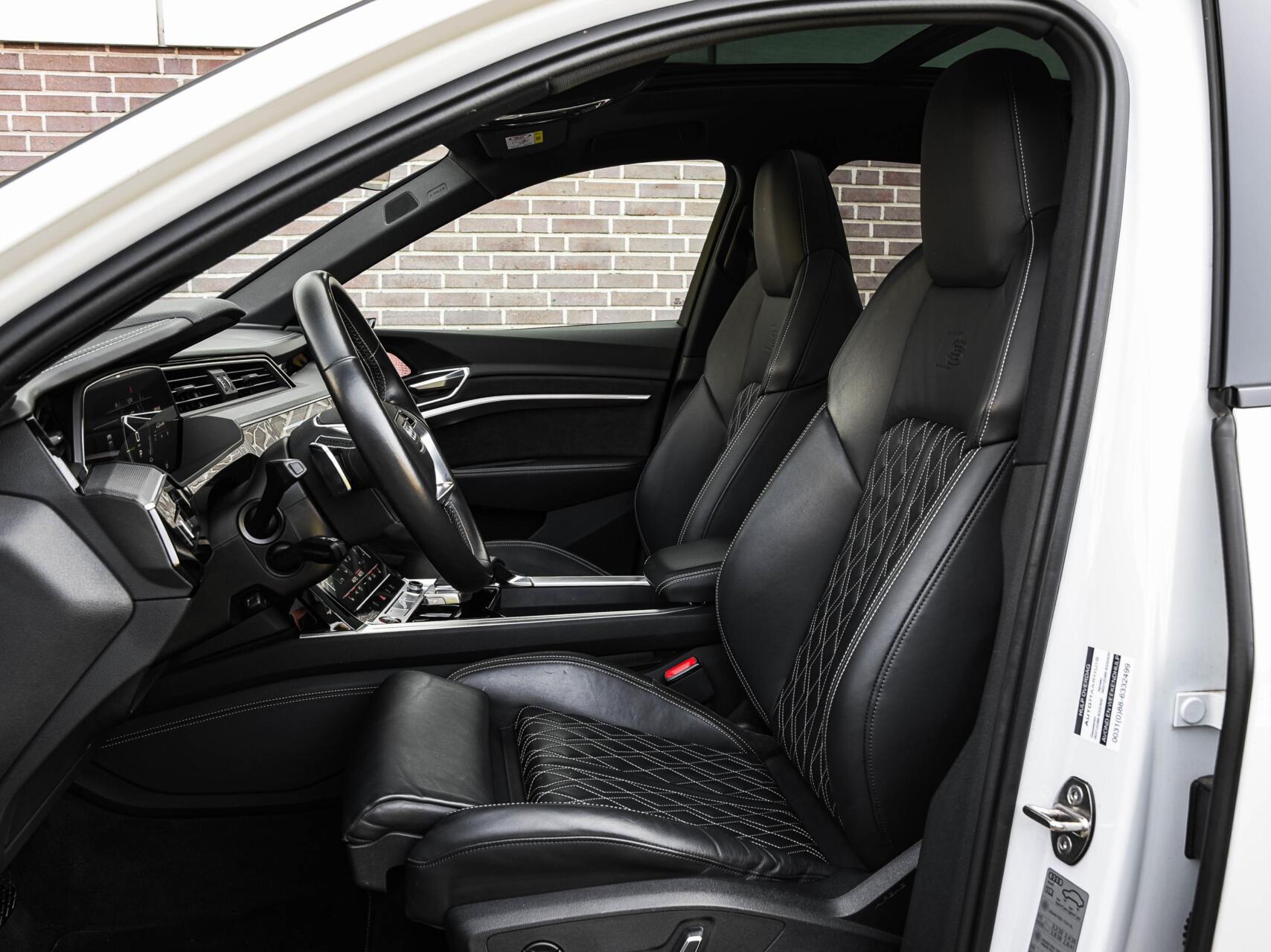 Foto van Audi E-tron S Sportback