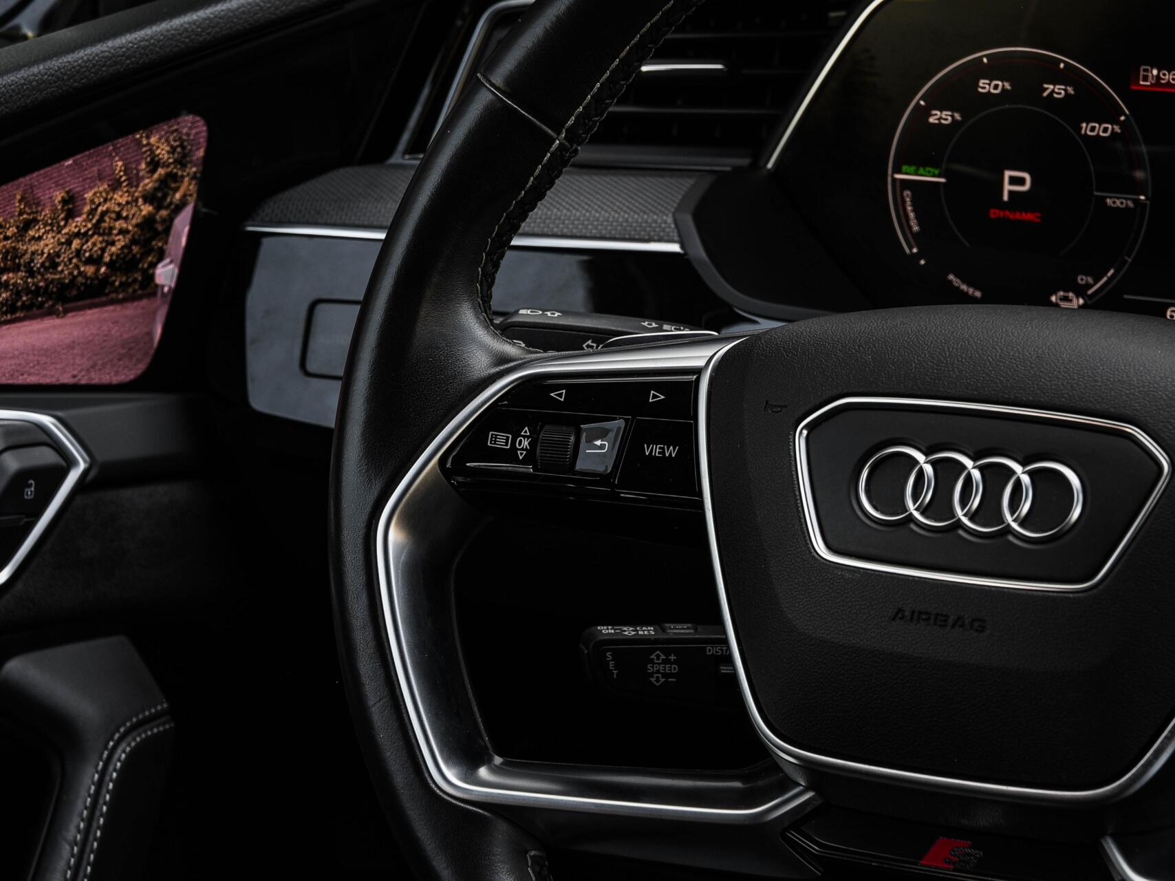 Foto van Audi E-tron S Sportback