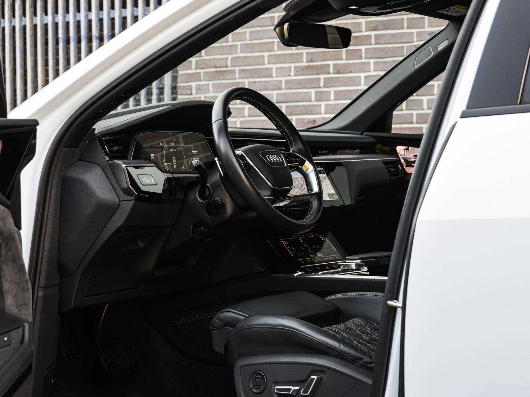 Foto van Audi E-tron S Sportback