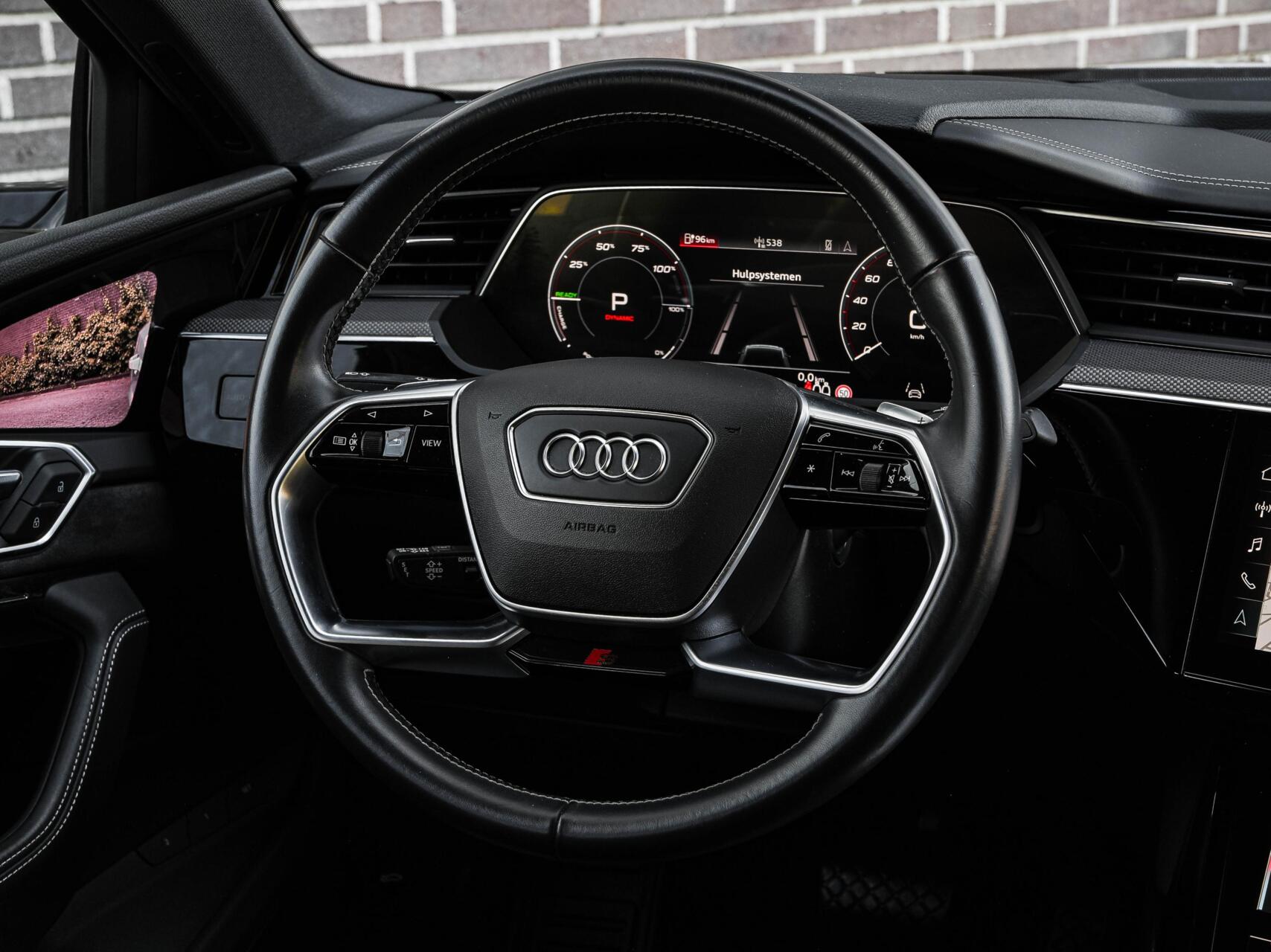 Foto van Audi E-tron S Sportback