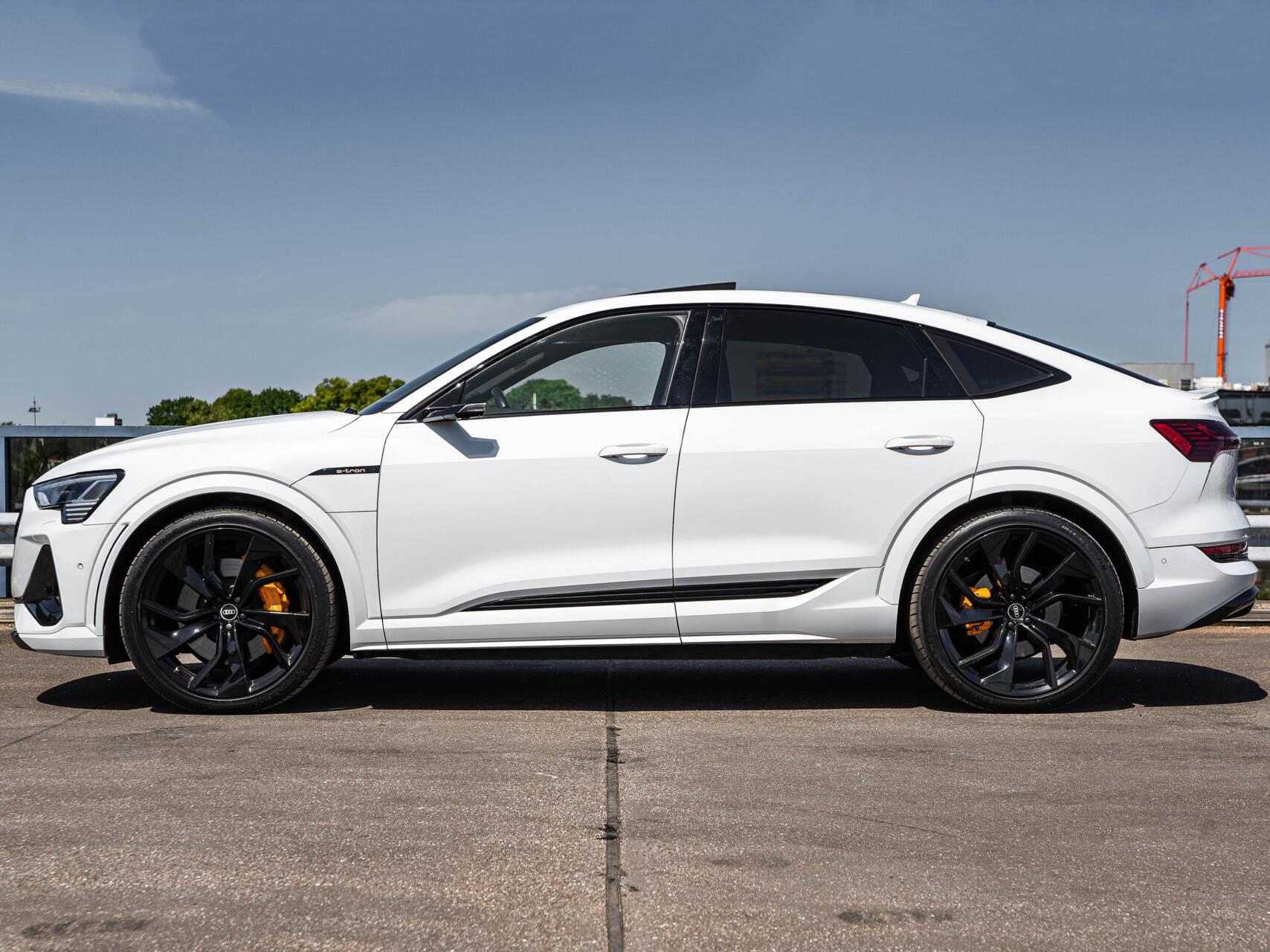 Foto van Audi E-tron S Sportback