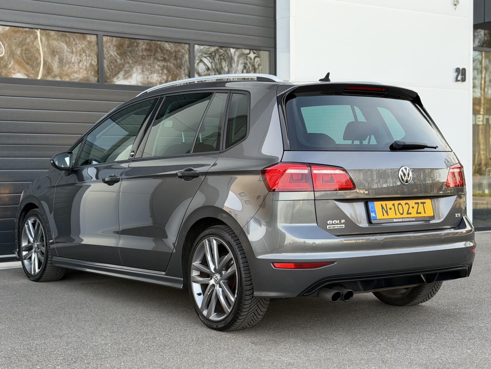 Foto van Volkswagen Golf Sportsvan