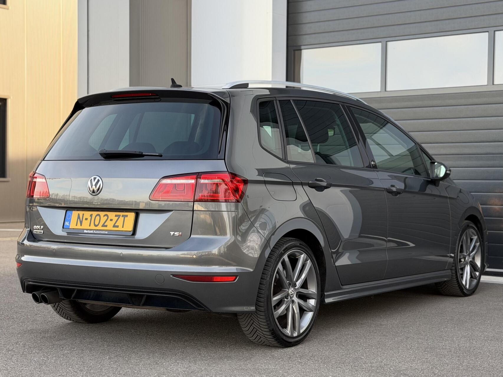 Foto van Volkswagen Golf Sportsvan
