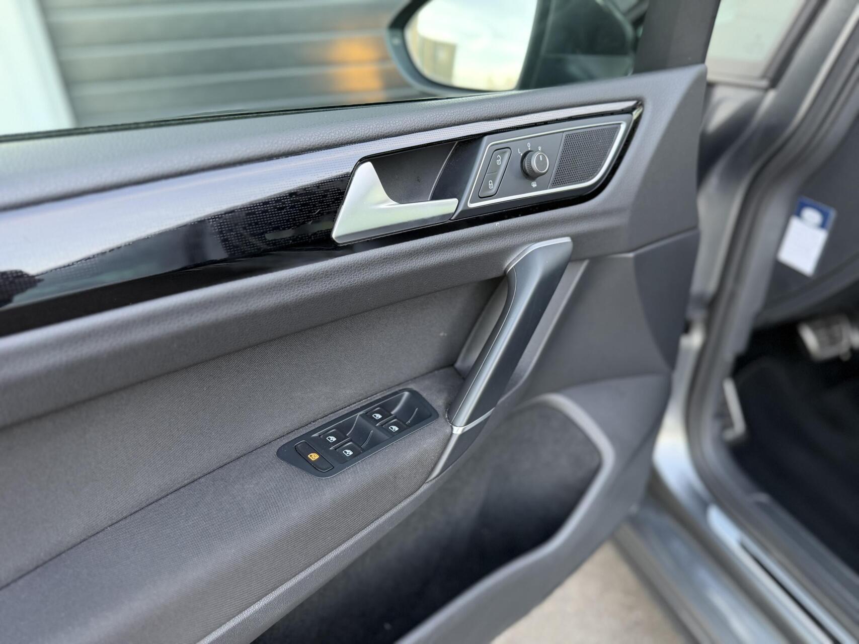 Foto van Volkswagen Golf Sportsvan