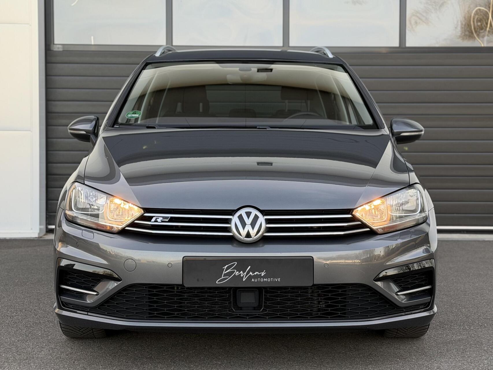 Foto van Volkswagen Golf Sportsvan
