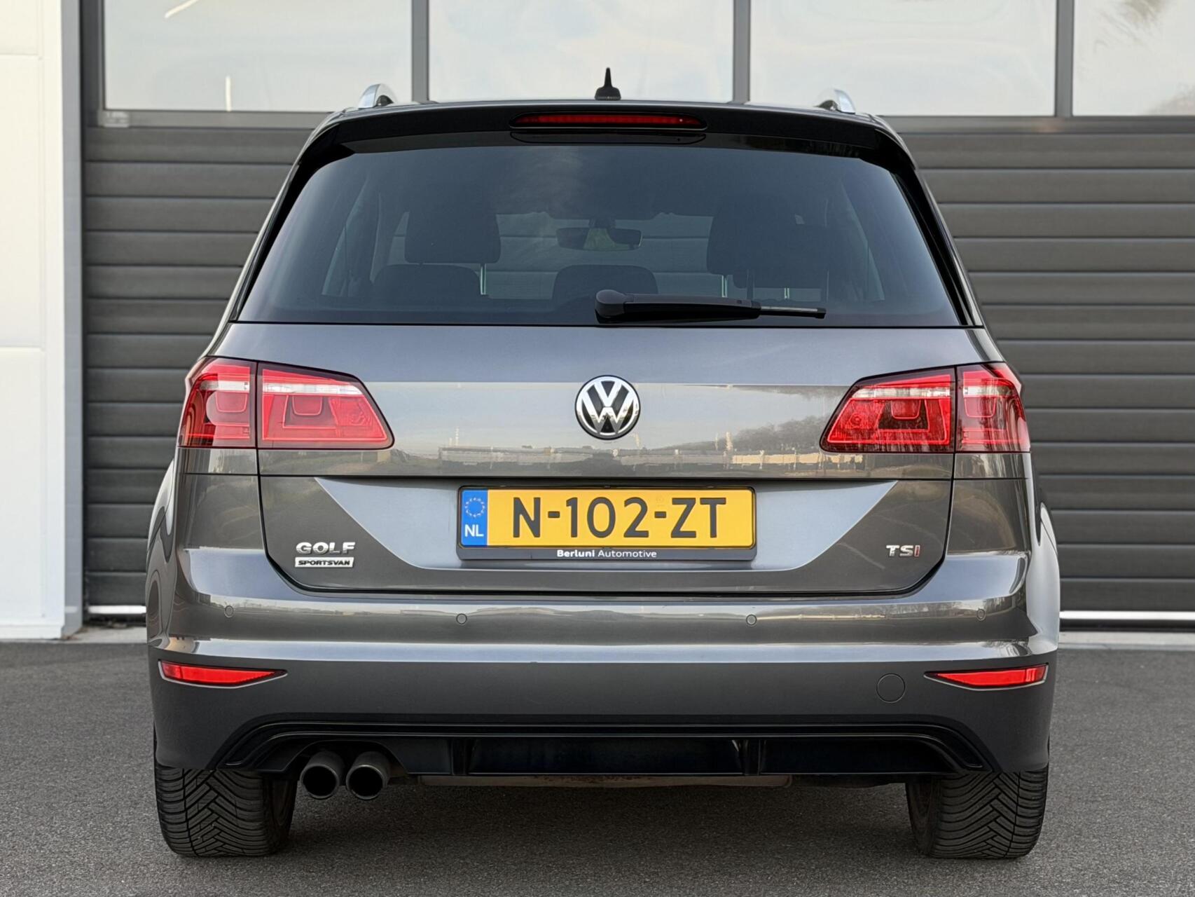 Foto van Volkswagen Golf Sportsvan