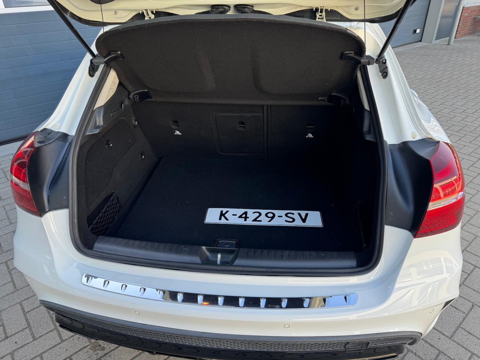 Foto van Mercedes-Benz Gla 180