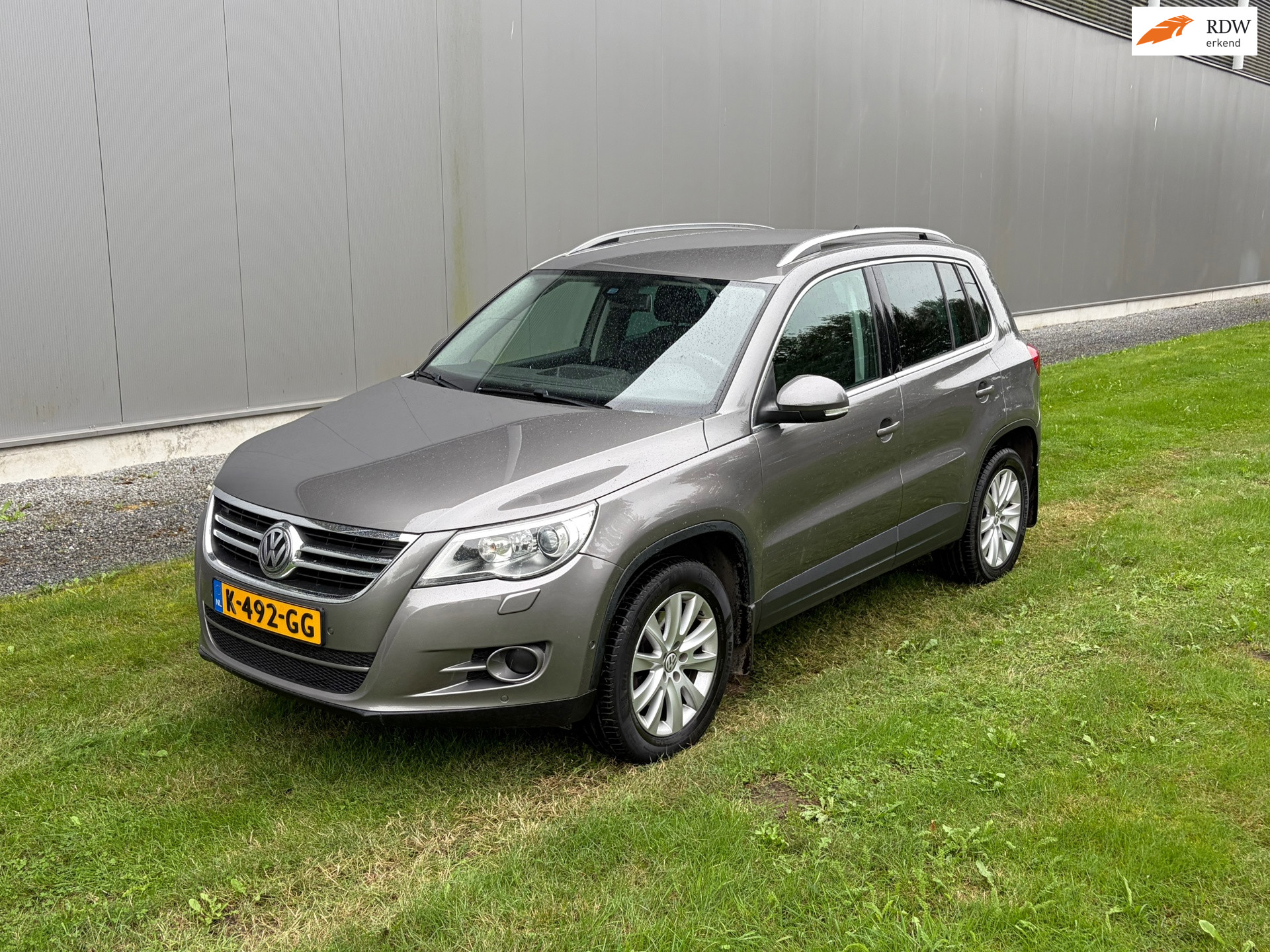 Volkswagen Tiguan 2.0 TSI Track&Field 4Motion|AUTOMAAT|Apk|Airco| 2009 - voorkant