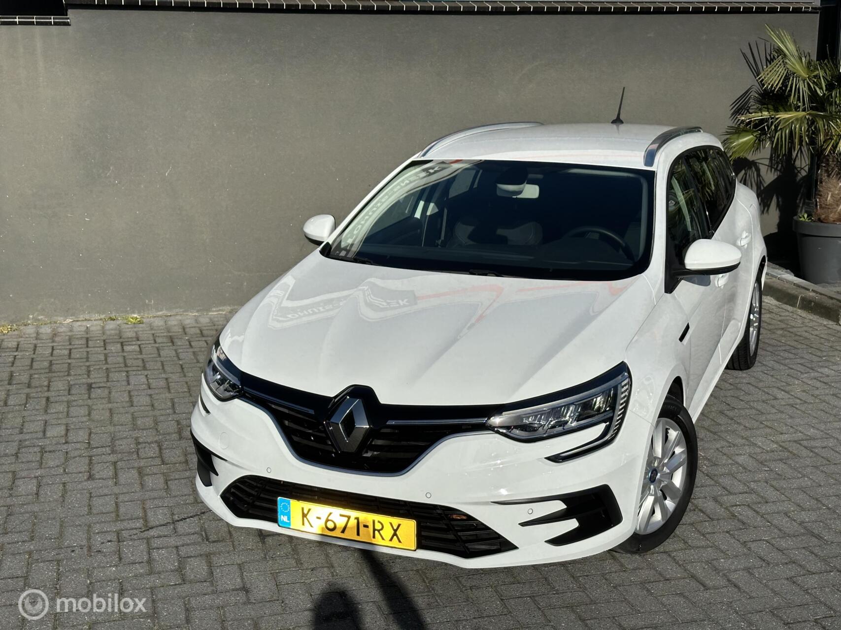Foto van Renault Megane E-tech Plug-in Hybrid