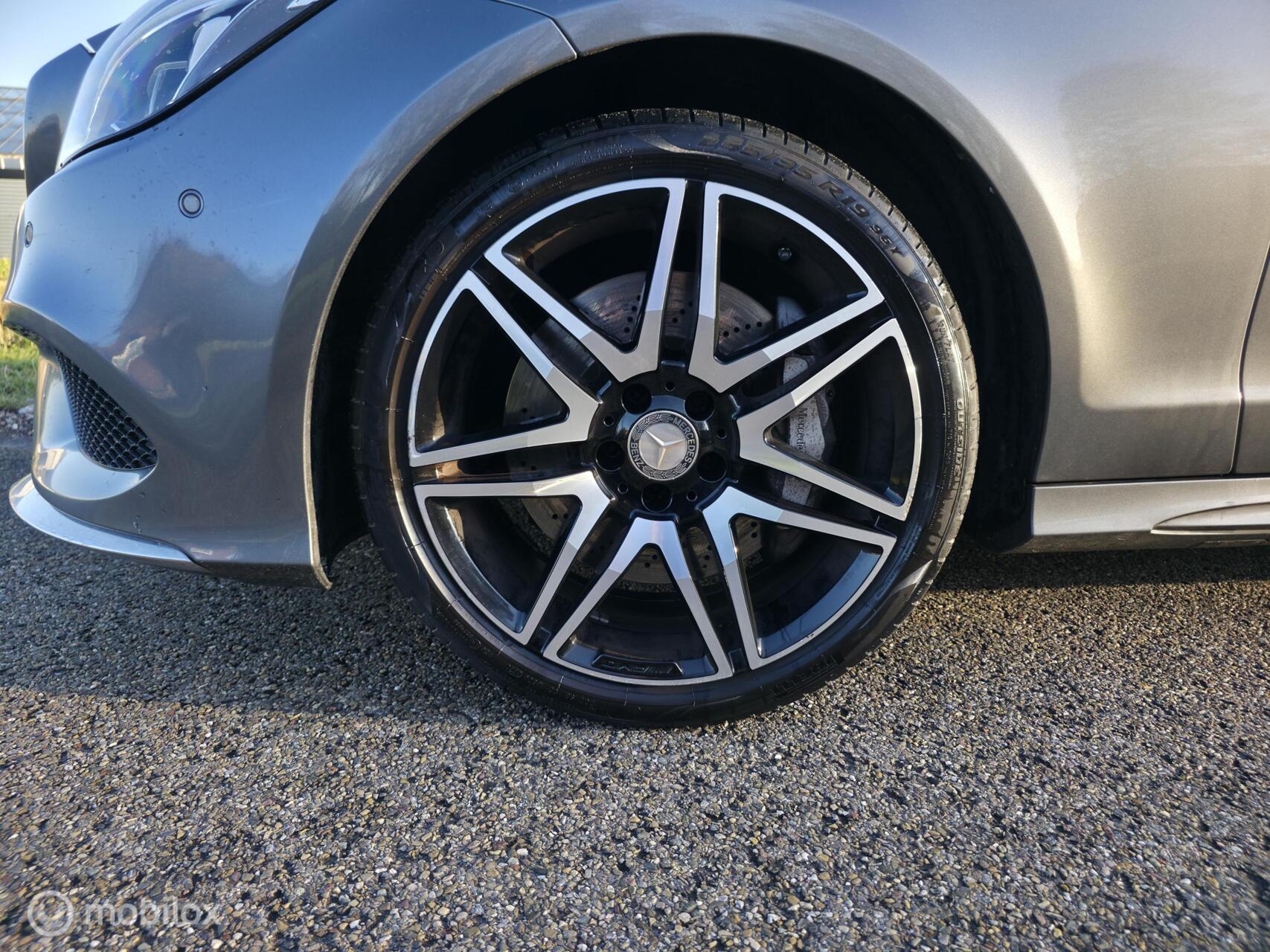 Foto van Mercedes-Benz CLS