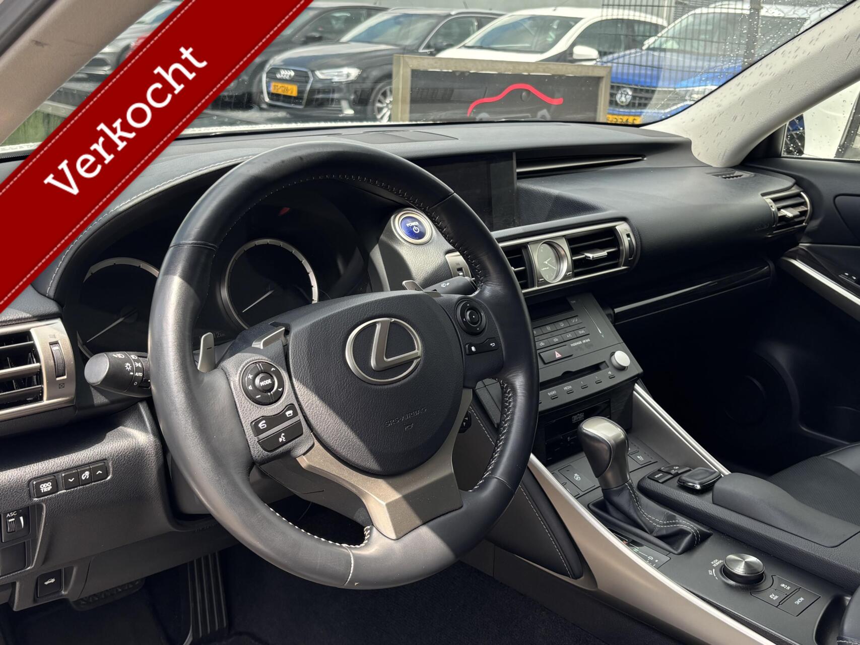 Foto van Lexus Lexus Is300h