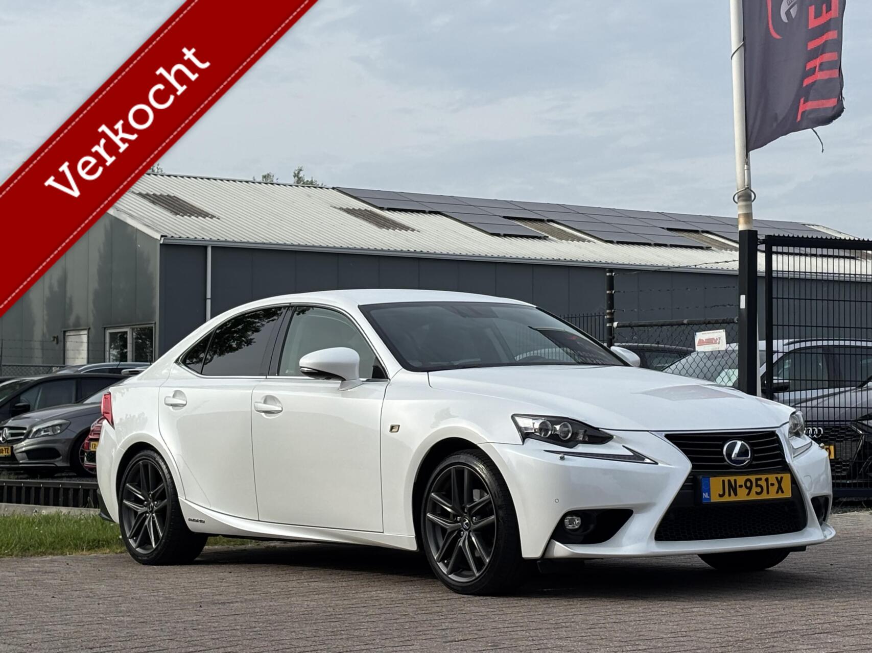 Lexus Lexus Is300h 300h F Sport Line cruise leder camera keyless 2015 - voorkant