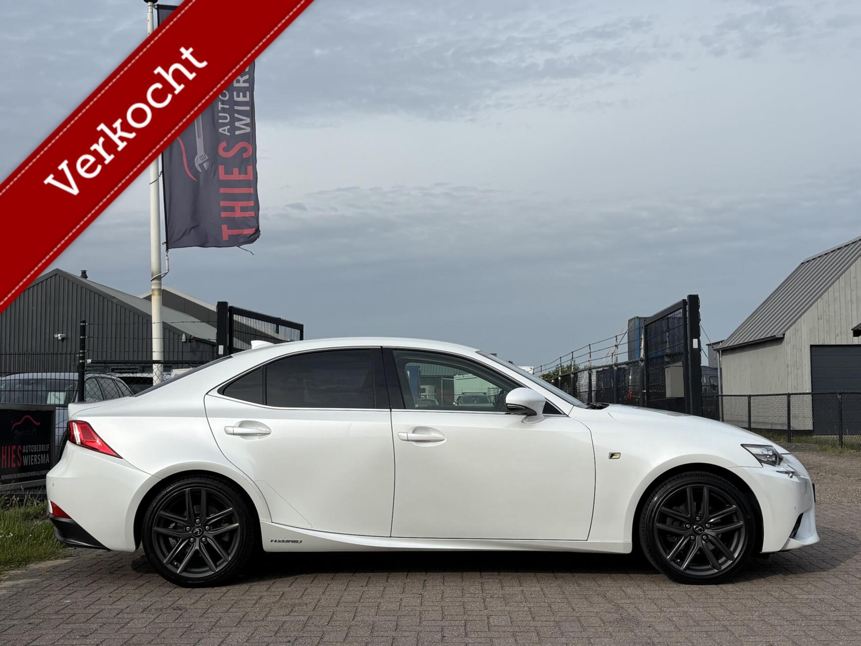 Foto van Lexus Lexus Is300h