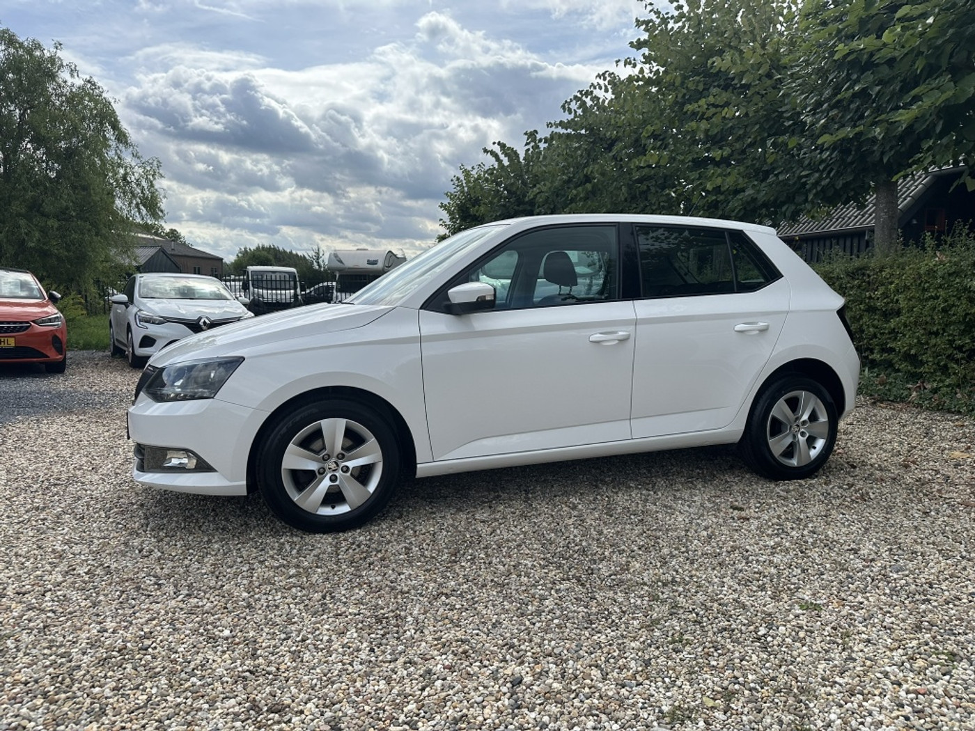 Skoda Fabia 1.0 Ambition Bns Navigatie/PDC 2016 - voorkant