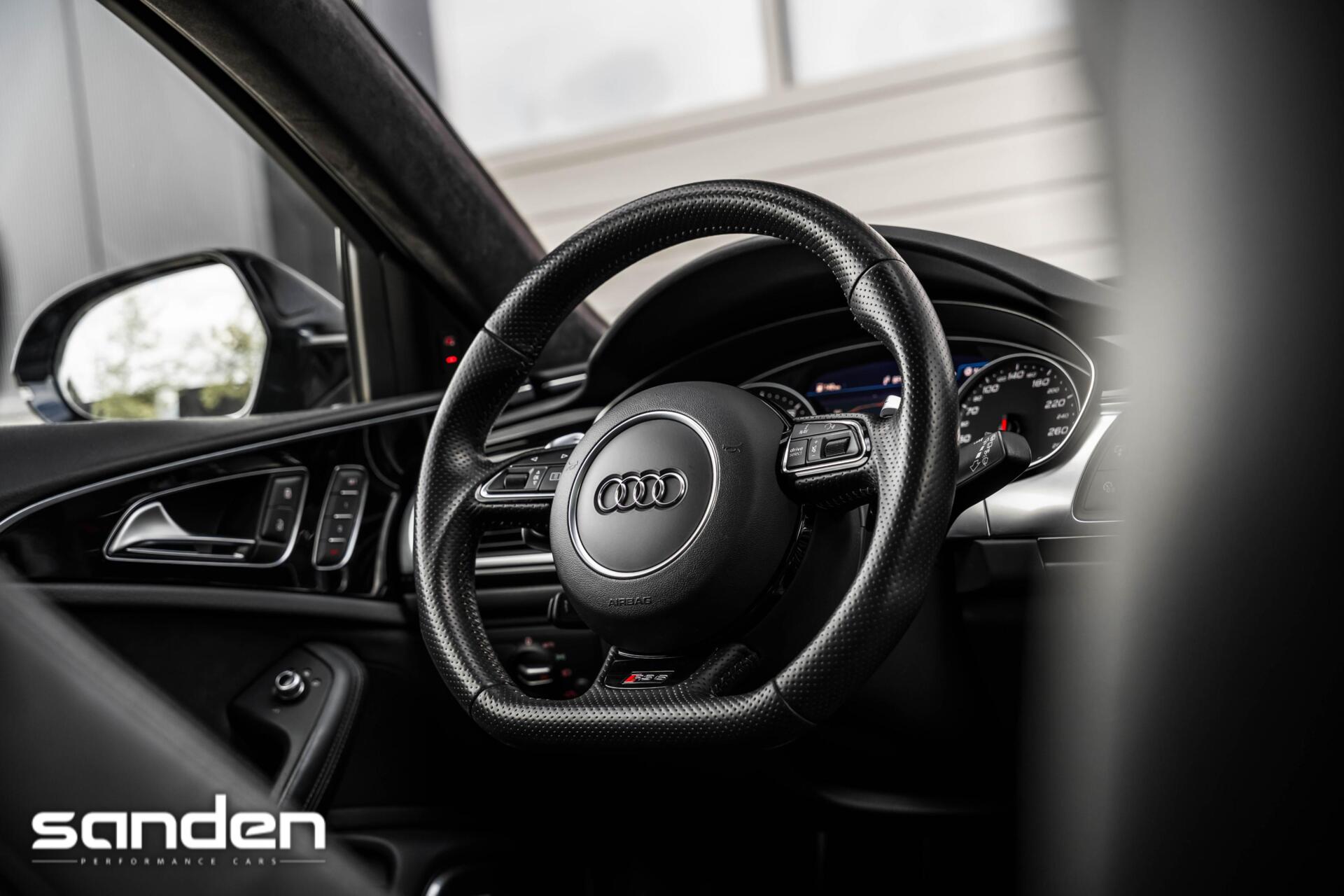 Foto van Audi RS 6 Avant Performance