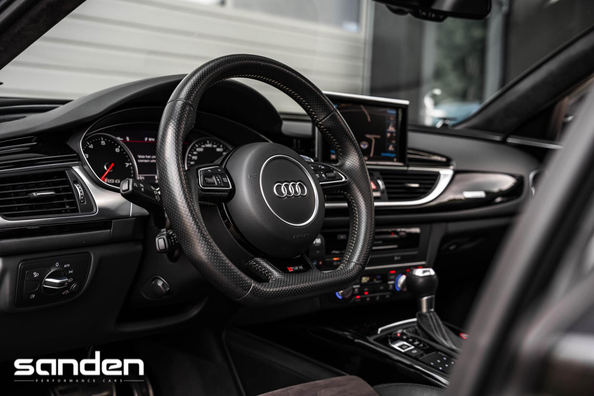 Foto van Audi RS 6 Avant Performance