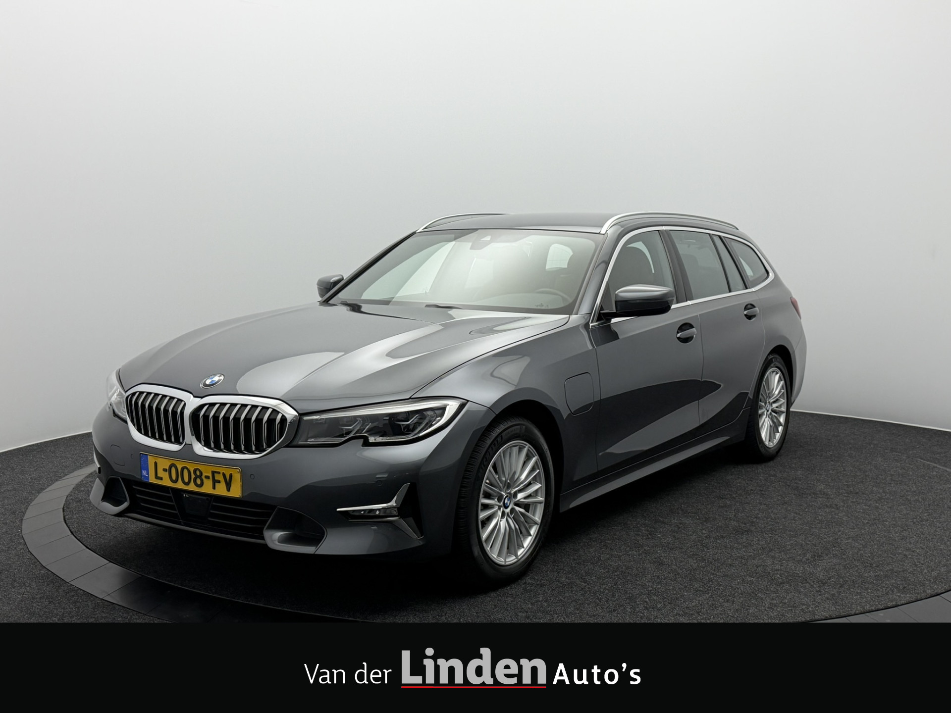 BMW 330e 330e Luxury Line | Laserlicht | Leren Sportstoelen | Carplay&Android | DAB | Sfeerverlichting 2021 - voorkant