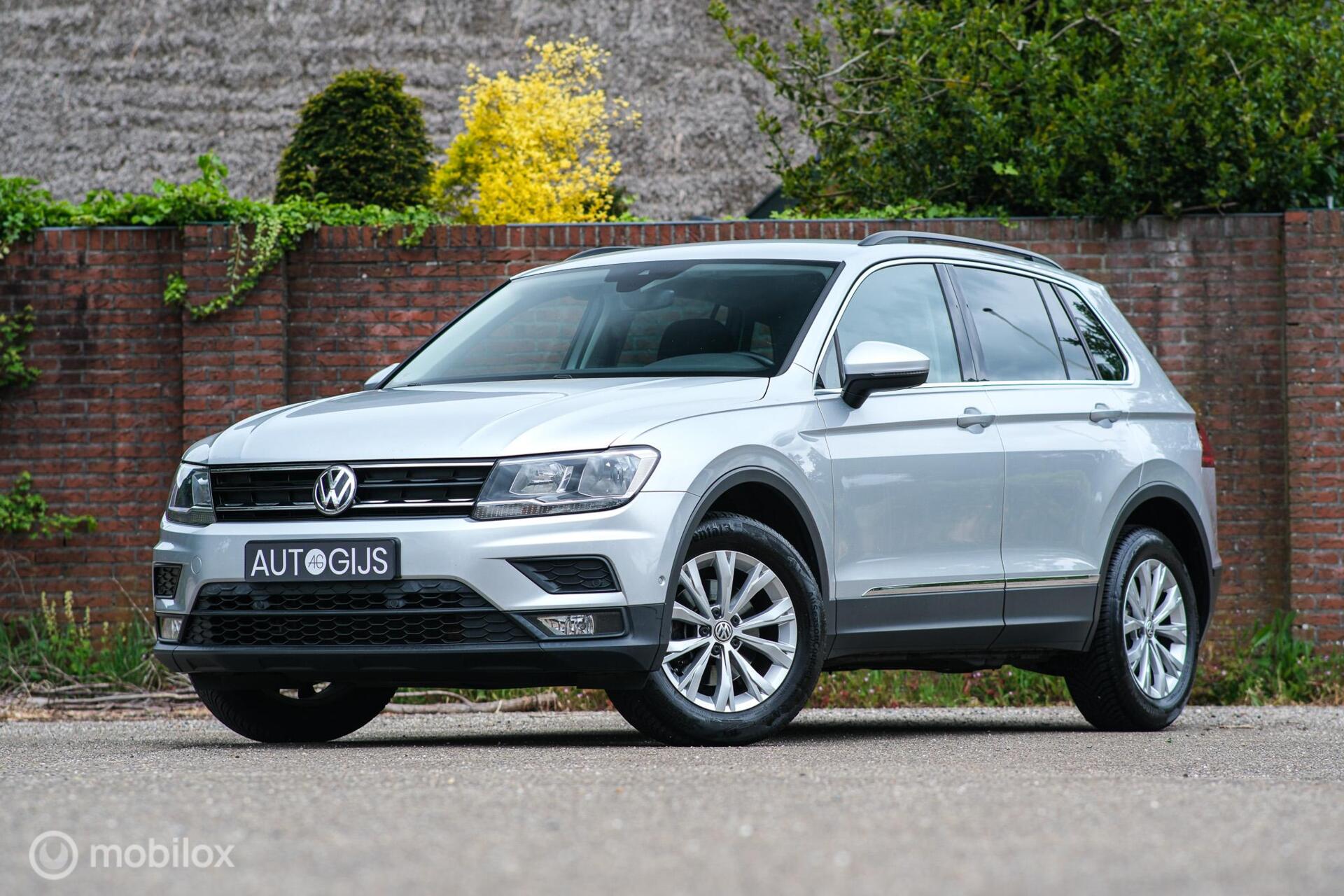 Volkswagen Tiguan 1.4 TSI 4Motion | Trekhaak | Camera | Stoel + Stuurwiel verwarming | Adaptive cruise | Automaat | All seasons | CarPlay | 2018 - voorkant