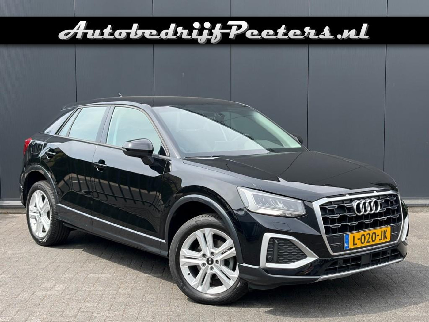 Audi Q2 35 TFSI Business Edition 2021 - voorkant