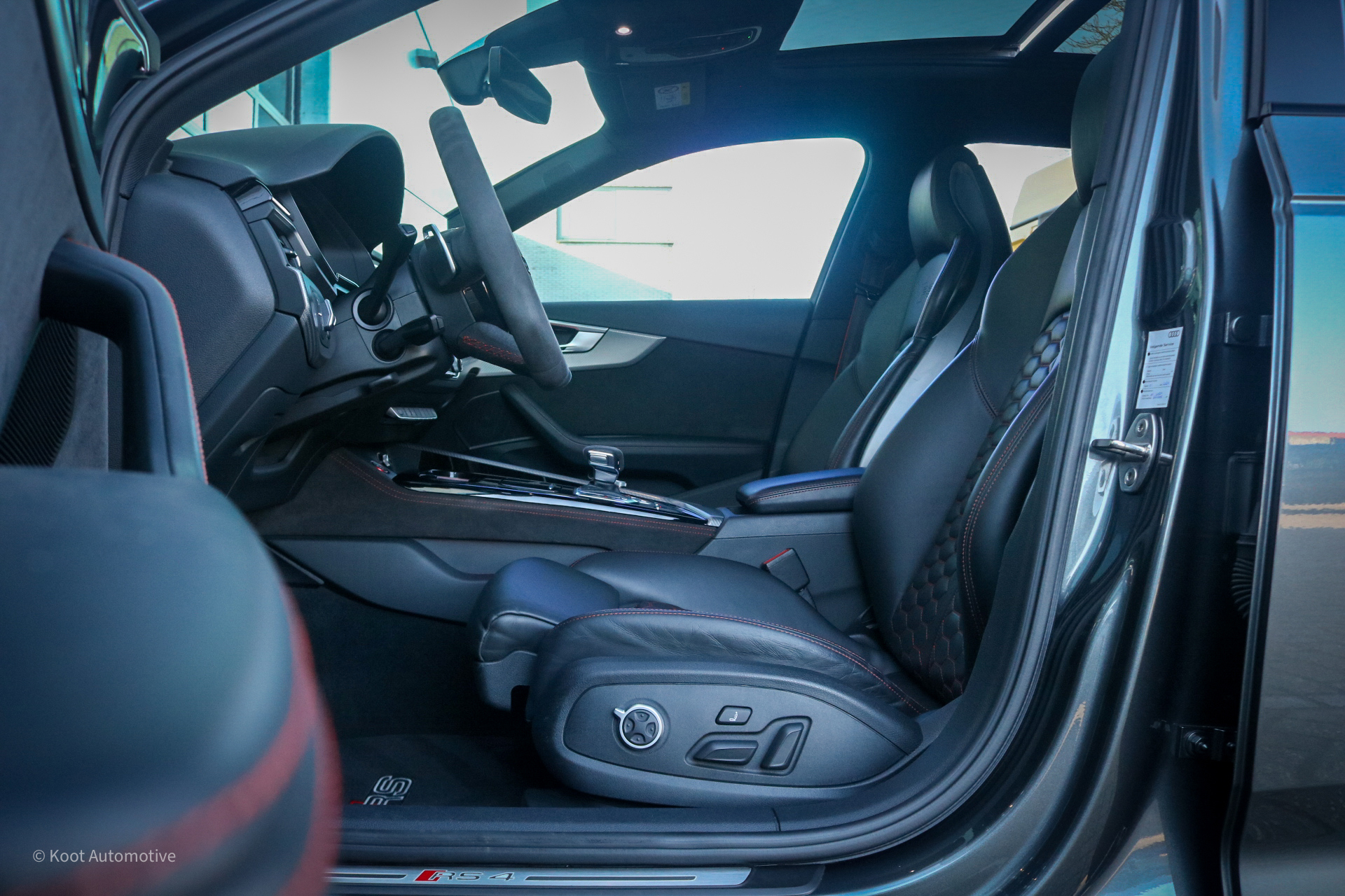 Foto van Audi RS 4 Avant